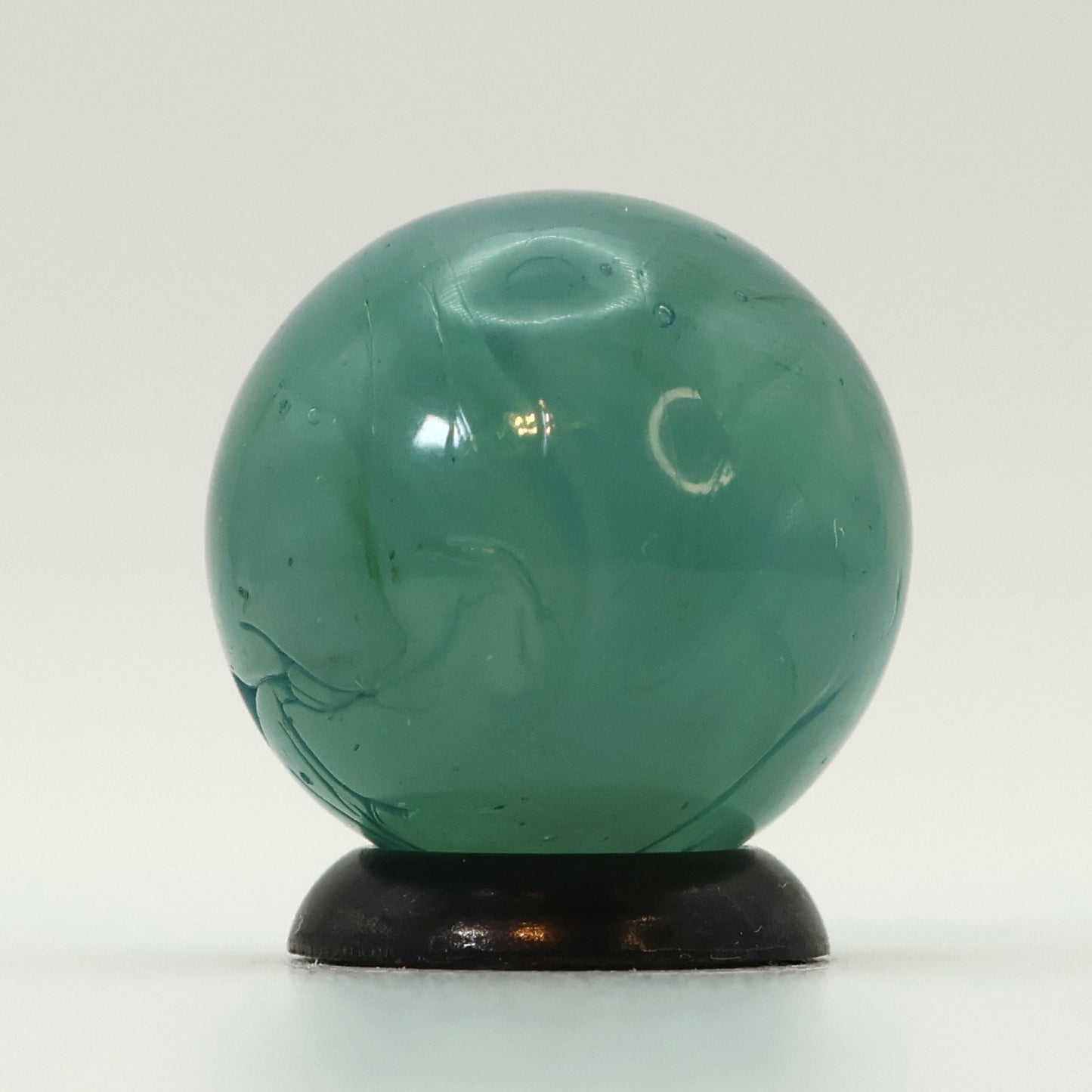 11/16" Wire Pull or Veiligglass Marble BIG Bubble! blue & White M-