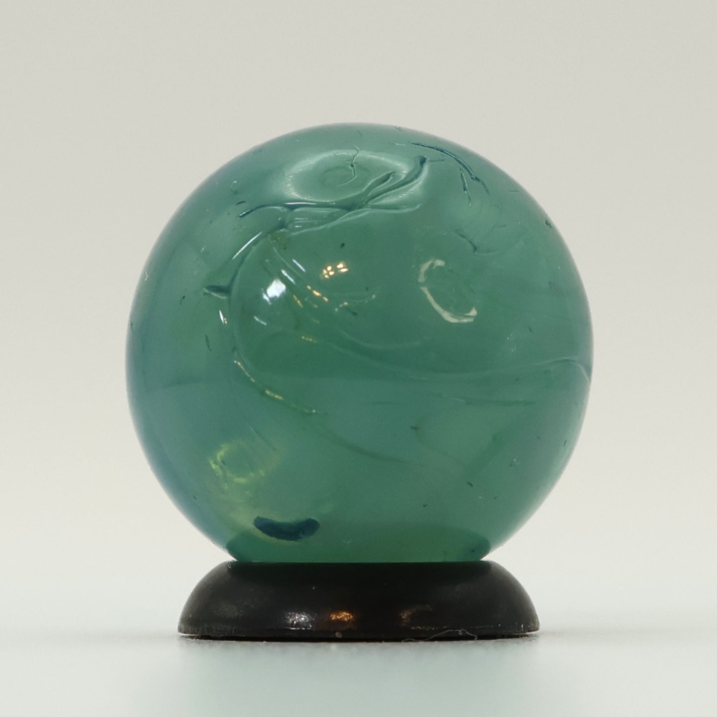 11/16" Wire Pull or Veiligglass Marble BIG Bubble! blue & White M-