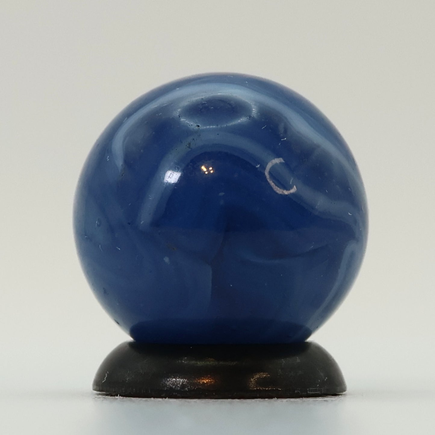 5/8" Swirl Marble Translucent blue base with white ribbons NM++