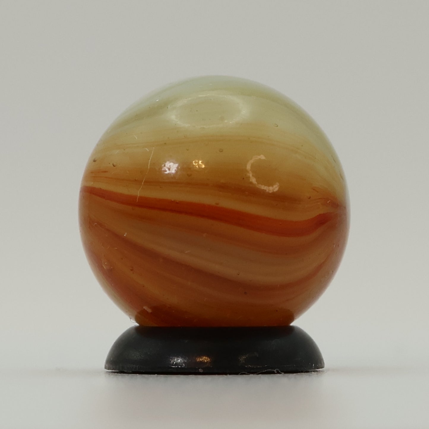 5/8" Vintage Master Marble Sunburst Red & White MINT