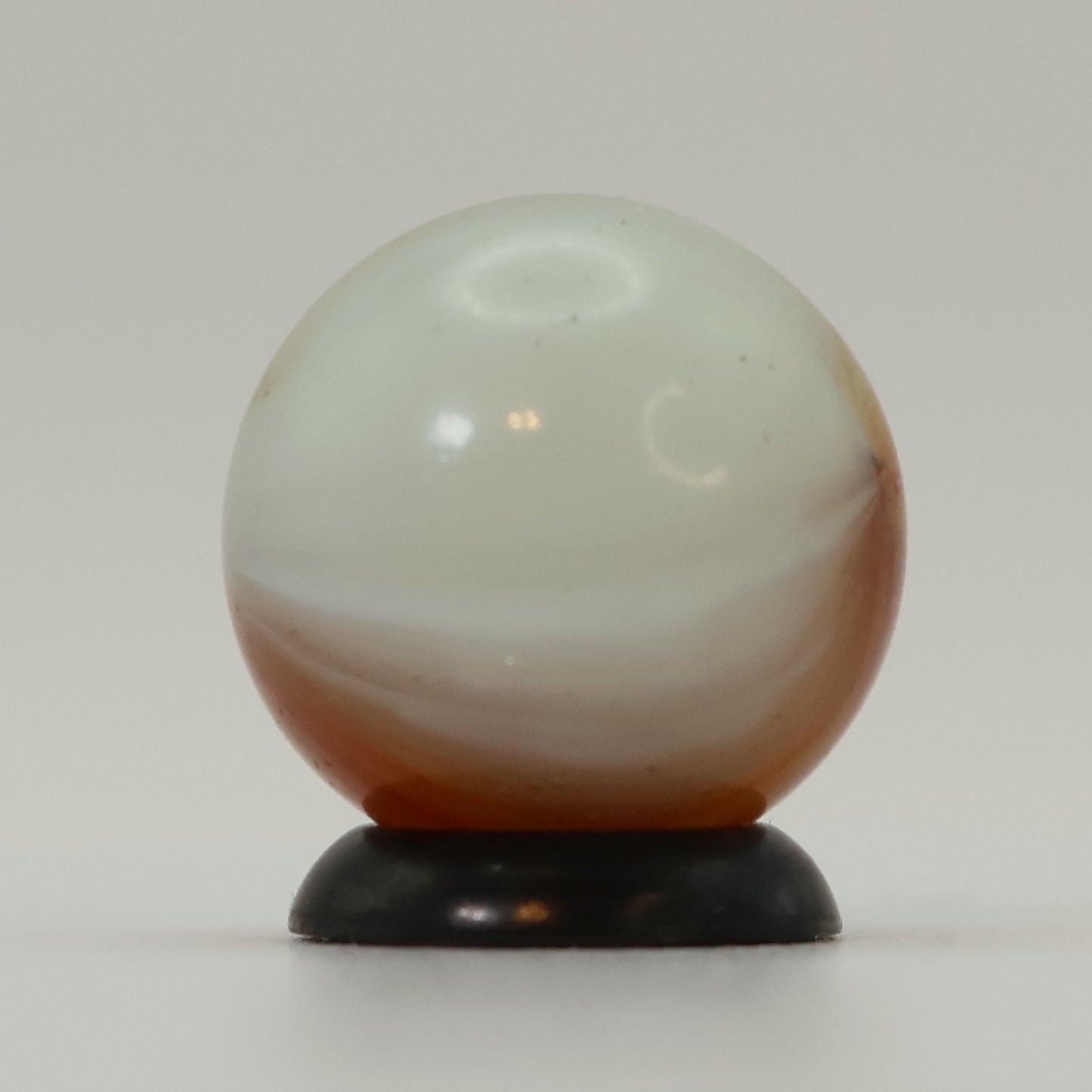 5/8" Vintage Master Marble Sunburst Red & White MINT