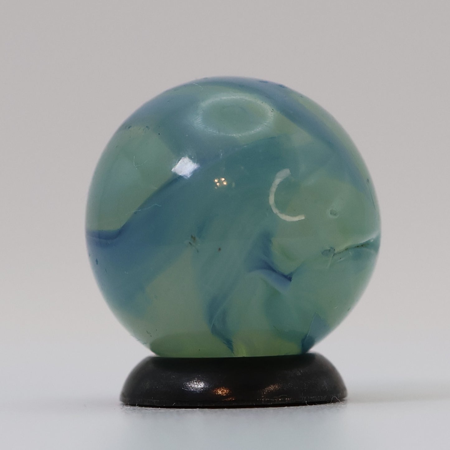 11/16" Translucent Swirl Marble Blue on Blue NM