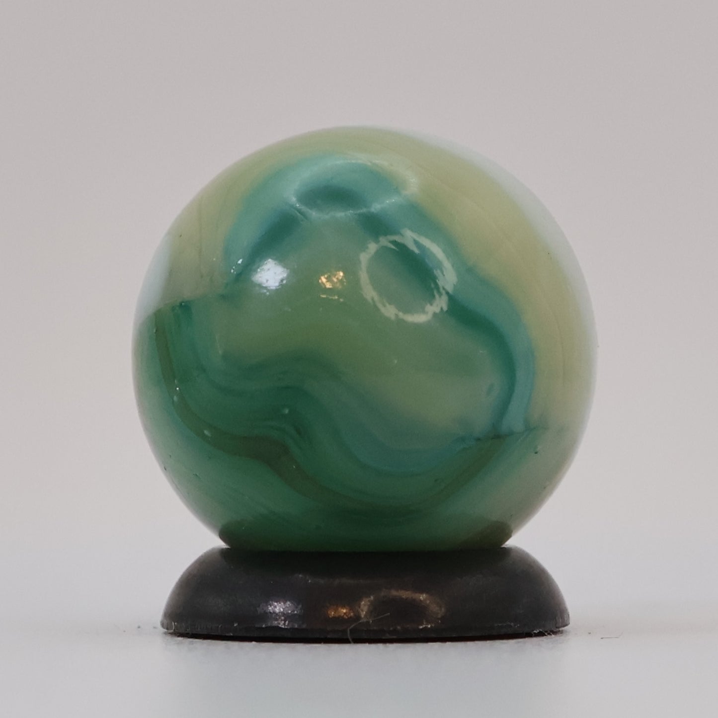 5/8" Vitro Agate Aquamarine Marble M- beautiful blended pattern