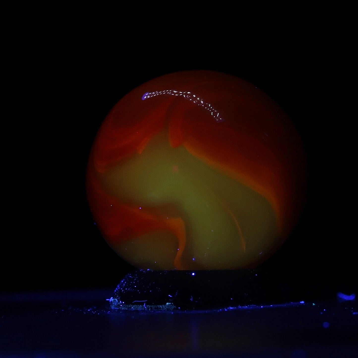 5/8" Swirl Marble Orange & White UV MINT