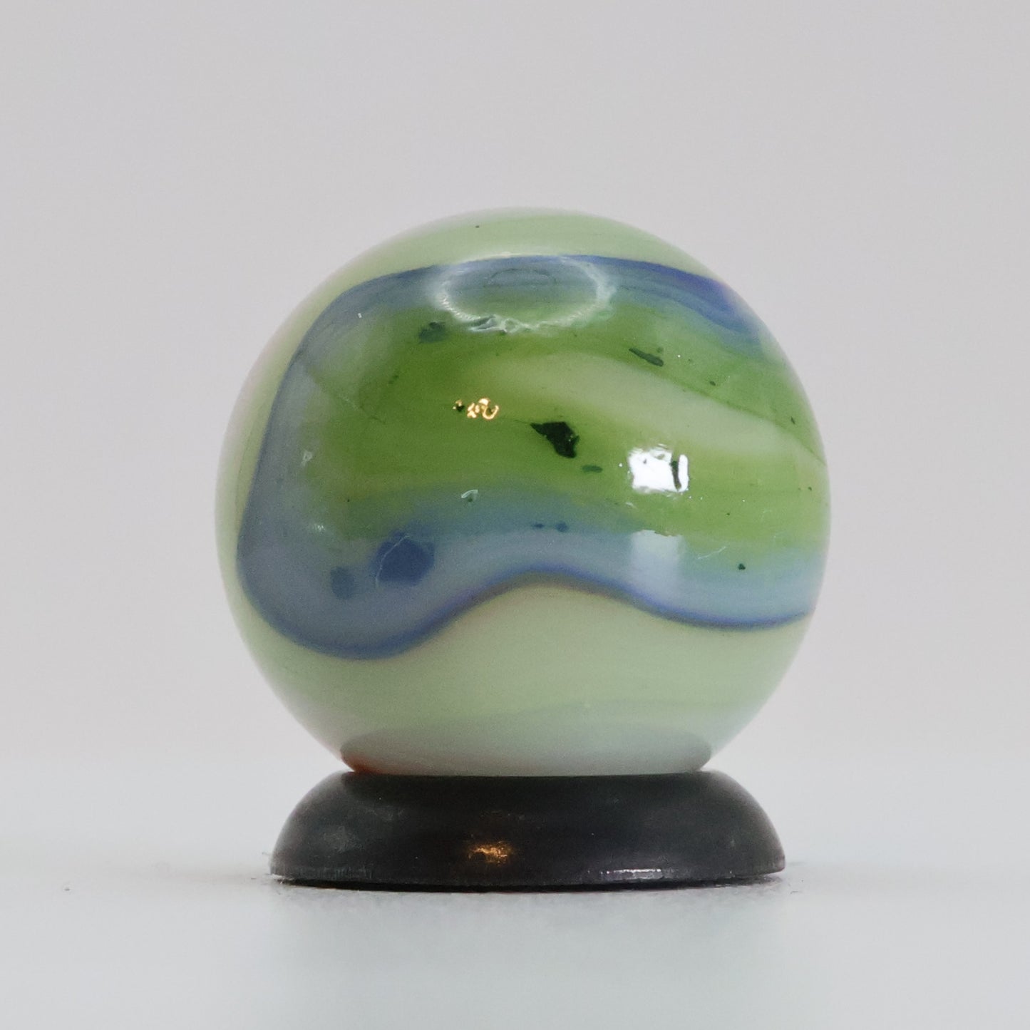 5/8" JABO Marble w/green AV MINT
