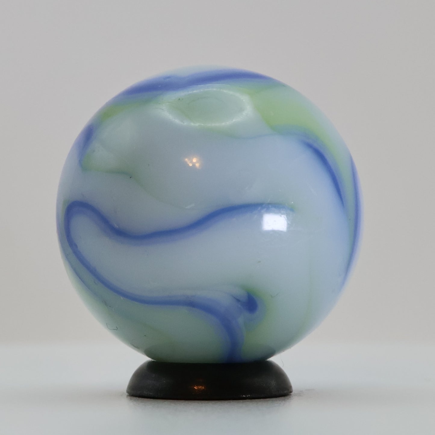 7/8" Tri-Color Swirl Marble Green Blue White NM