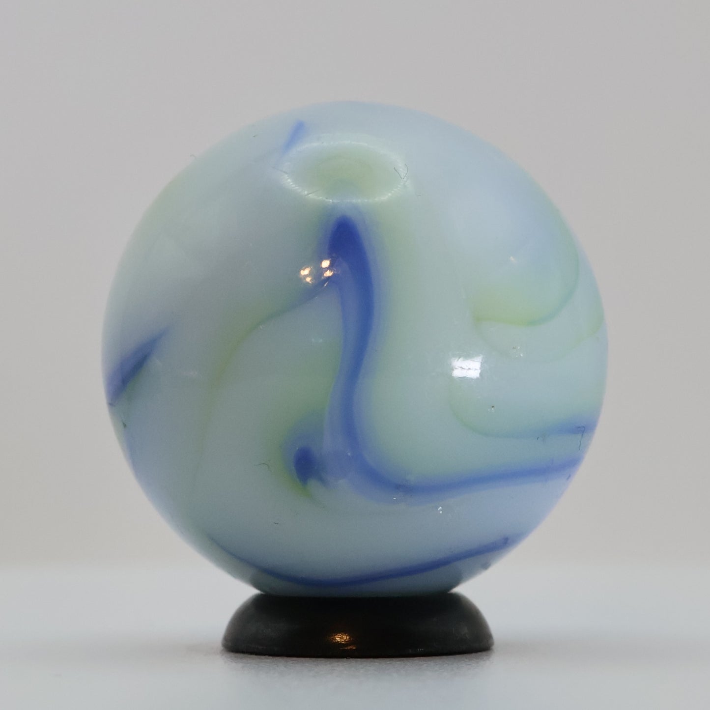 7/8" Tri-Color Swirl Marble Green Blue White NM