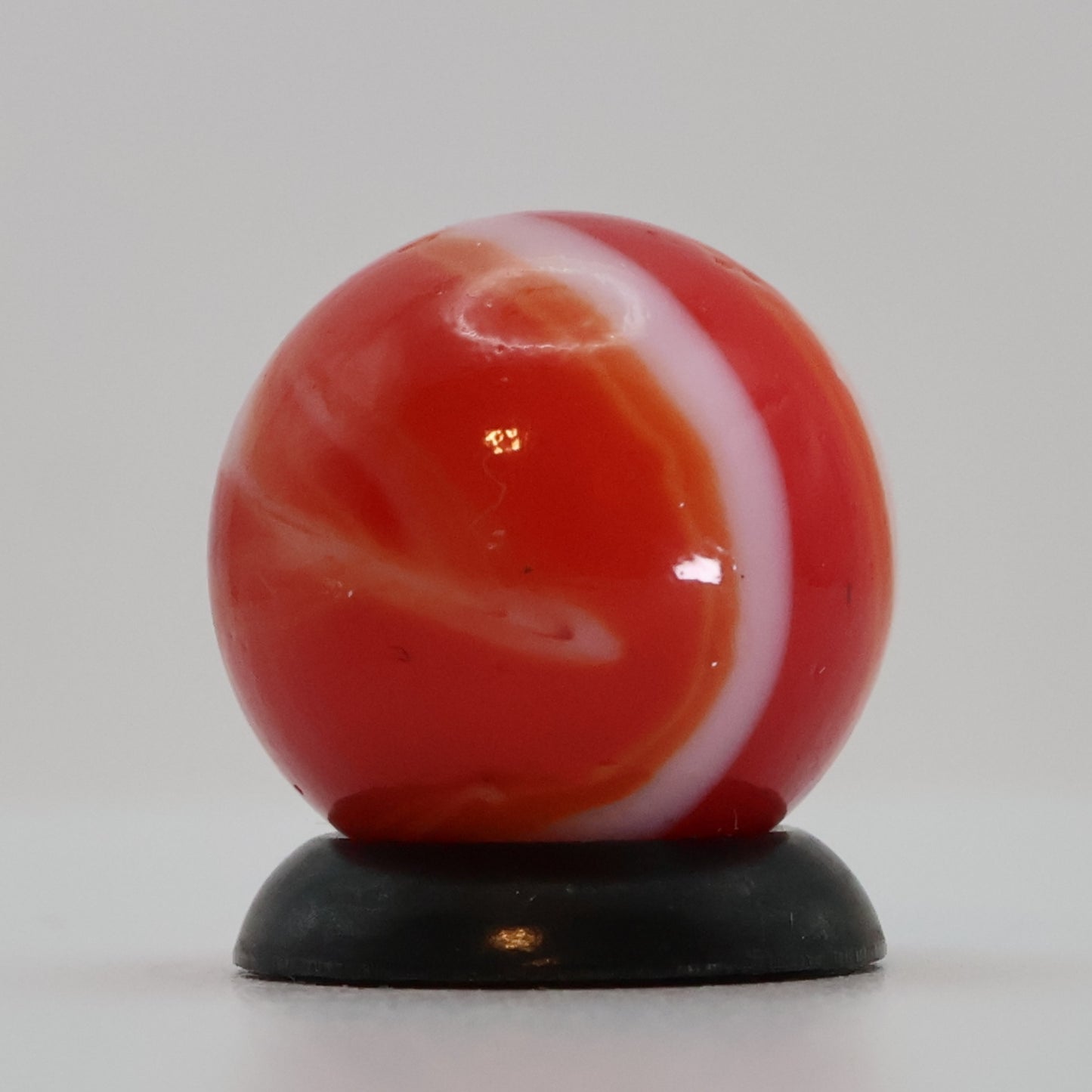 9/16" MF Christensen Swirl Marble Red & White NM++
