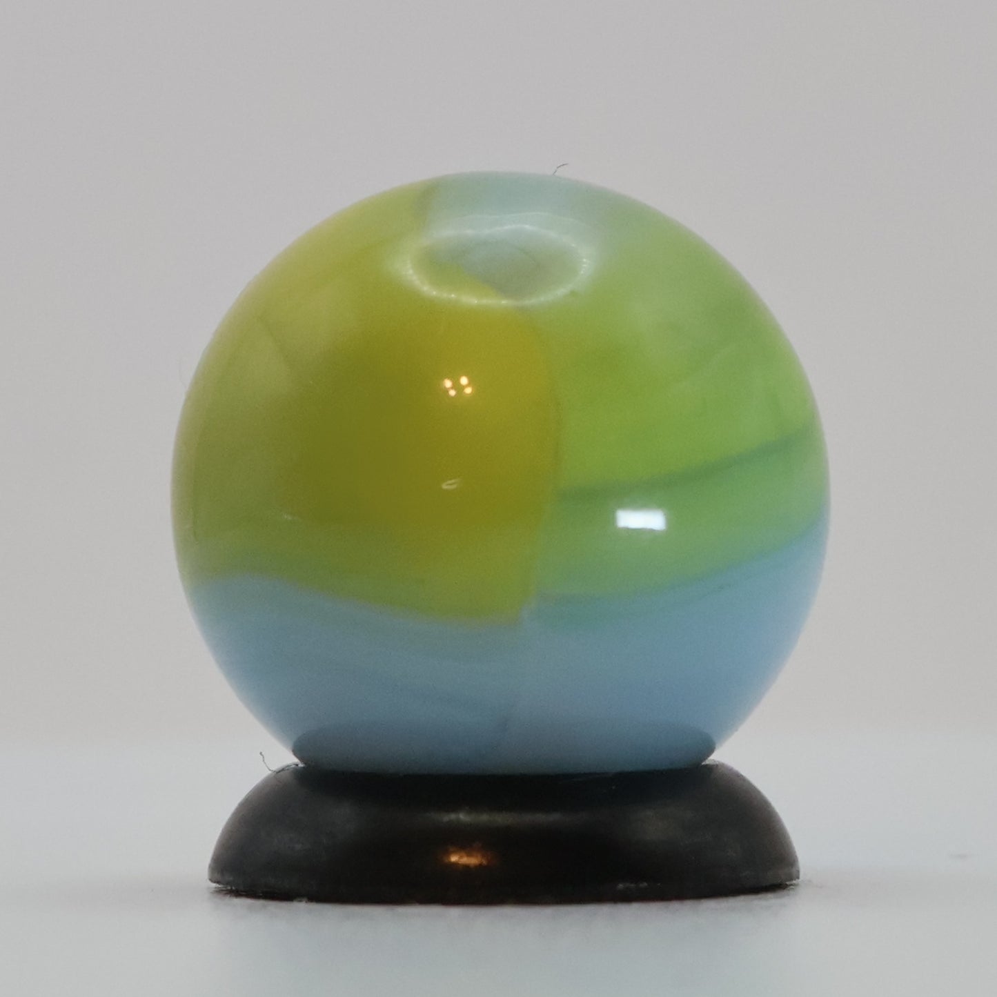 9/16" Vintage Vitro Agate Easter Egg Marble w/swirl M-