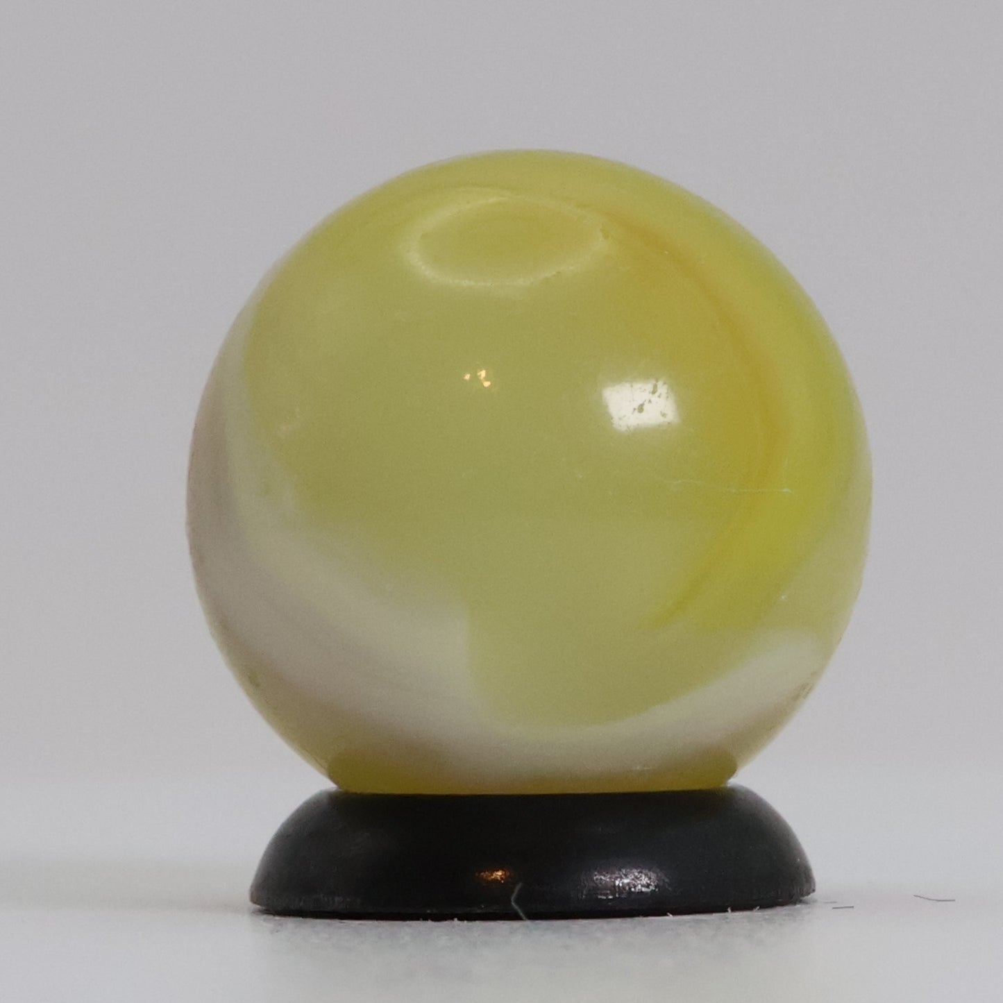 5/8" Uranium Patch Marble Lemon & White NM-