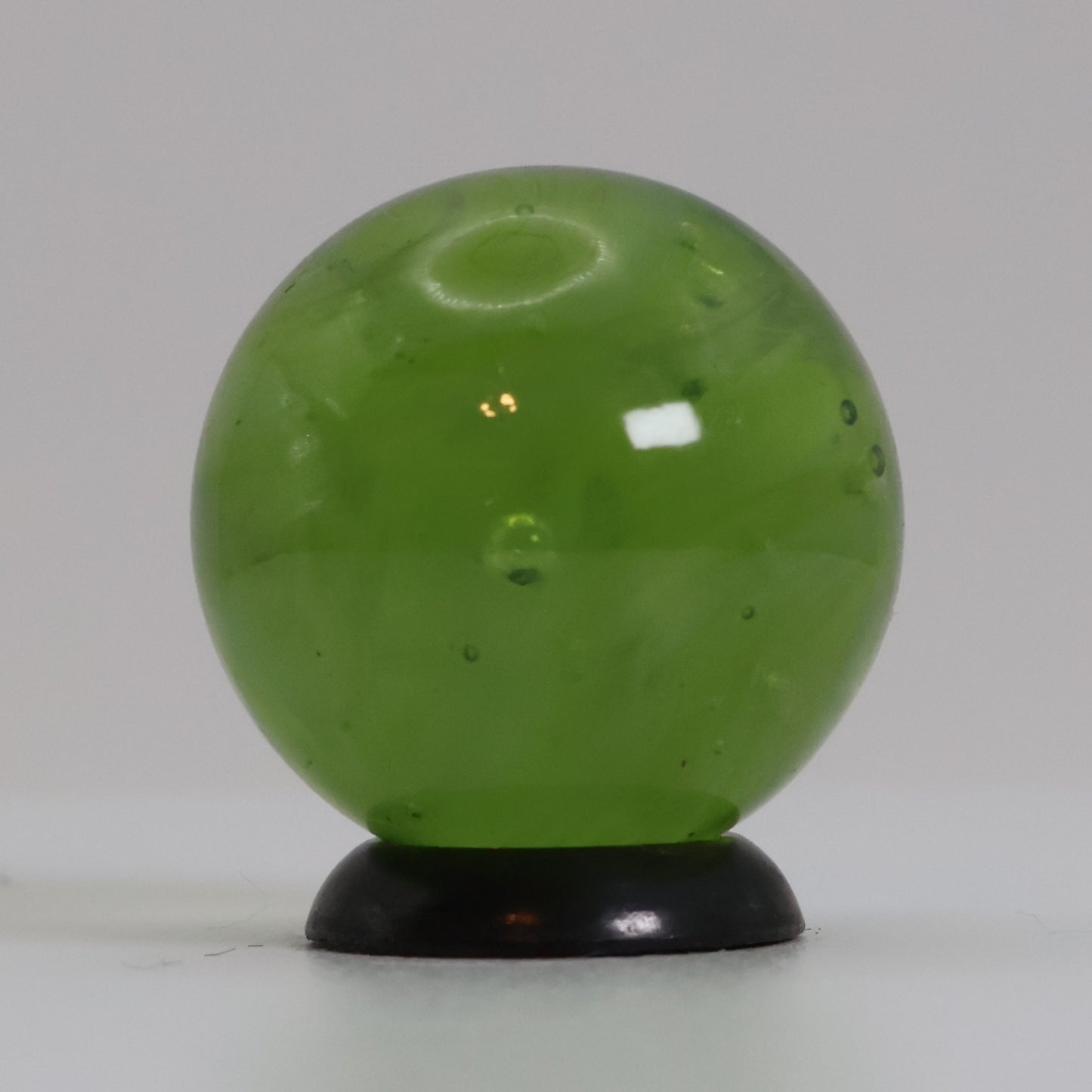 3/4" Green Wire Pull Marble UV glows Orange, gorgeous backlit photo MINT