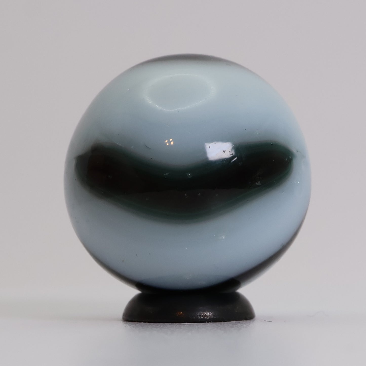 7/8" Gorgeous Marble King Shooter Marble Purple & Green but looks black URANIUM NM