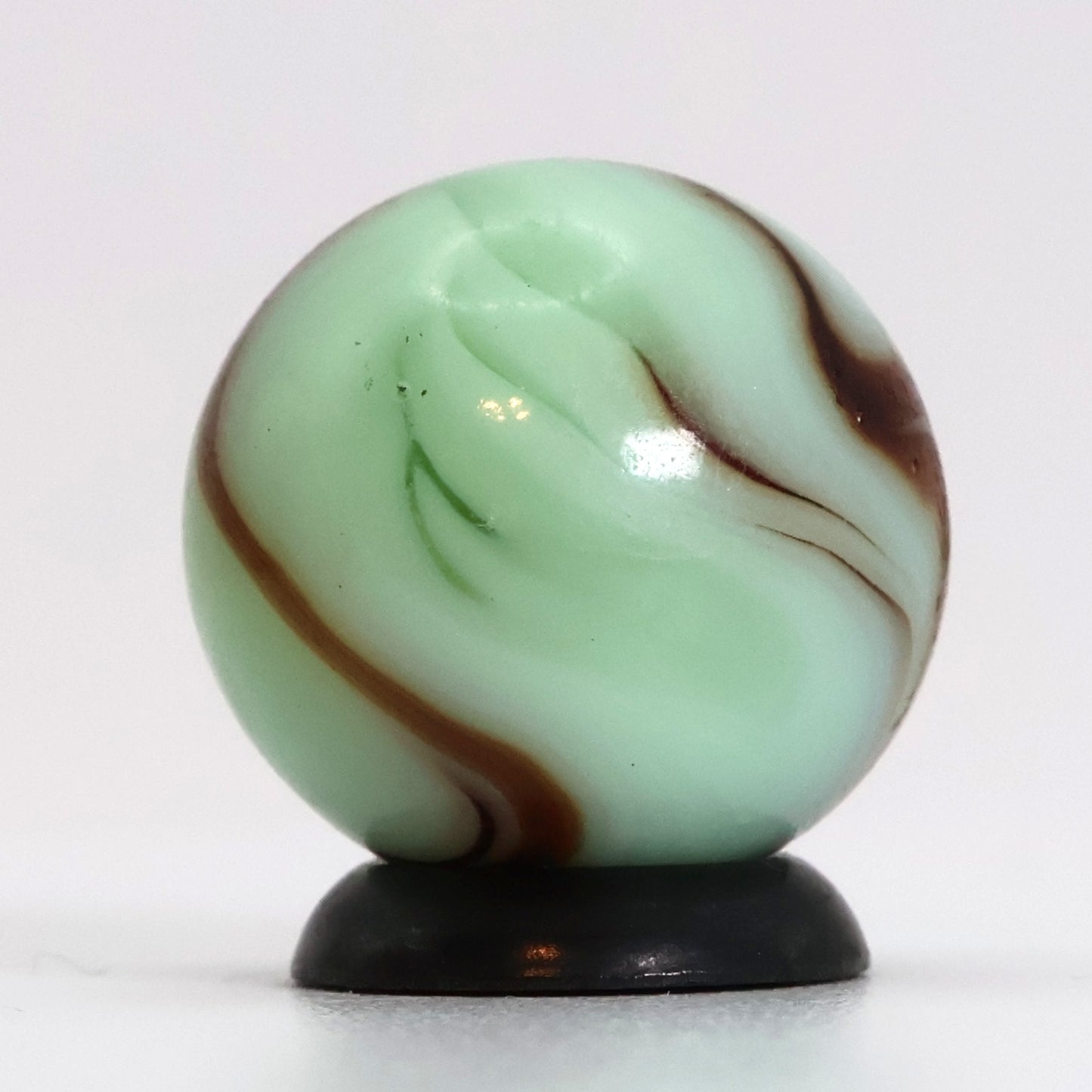 11/16" Uranium Swirl Marble "mint choc chip" NM