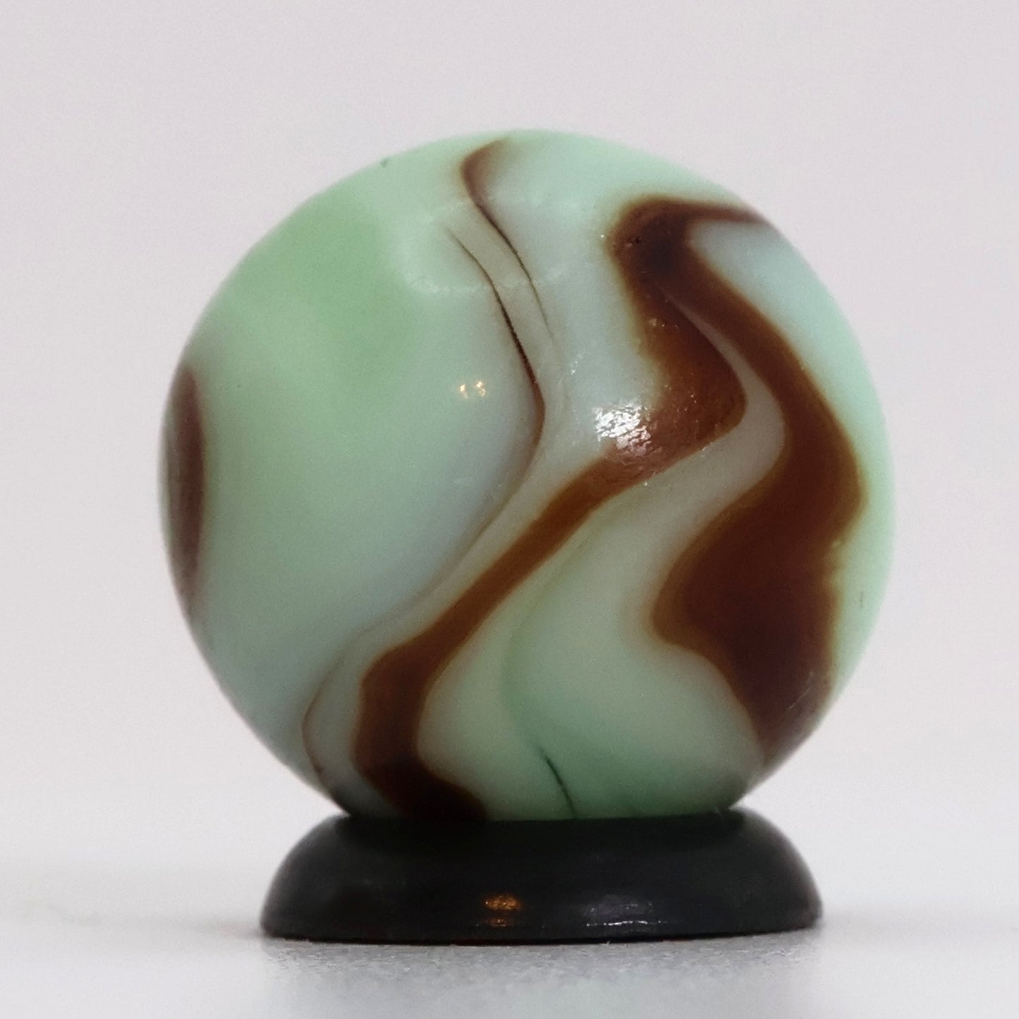 11/16" Uranium Swirl Marble "mint choc chip" NM