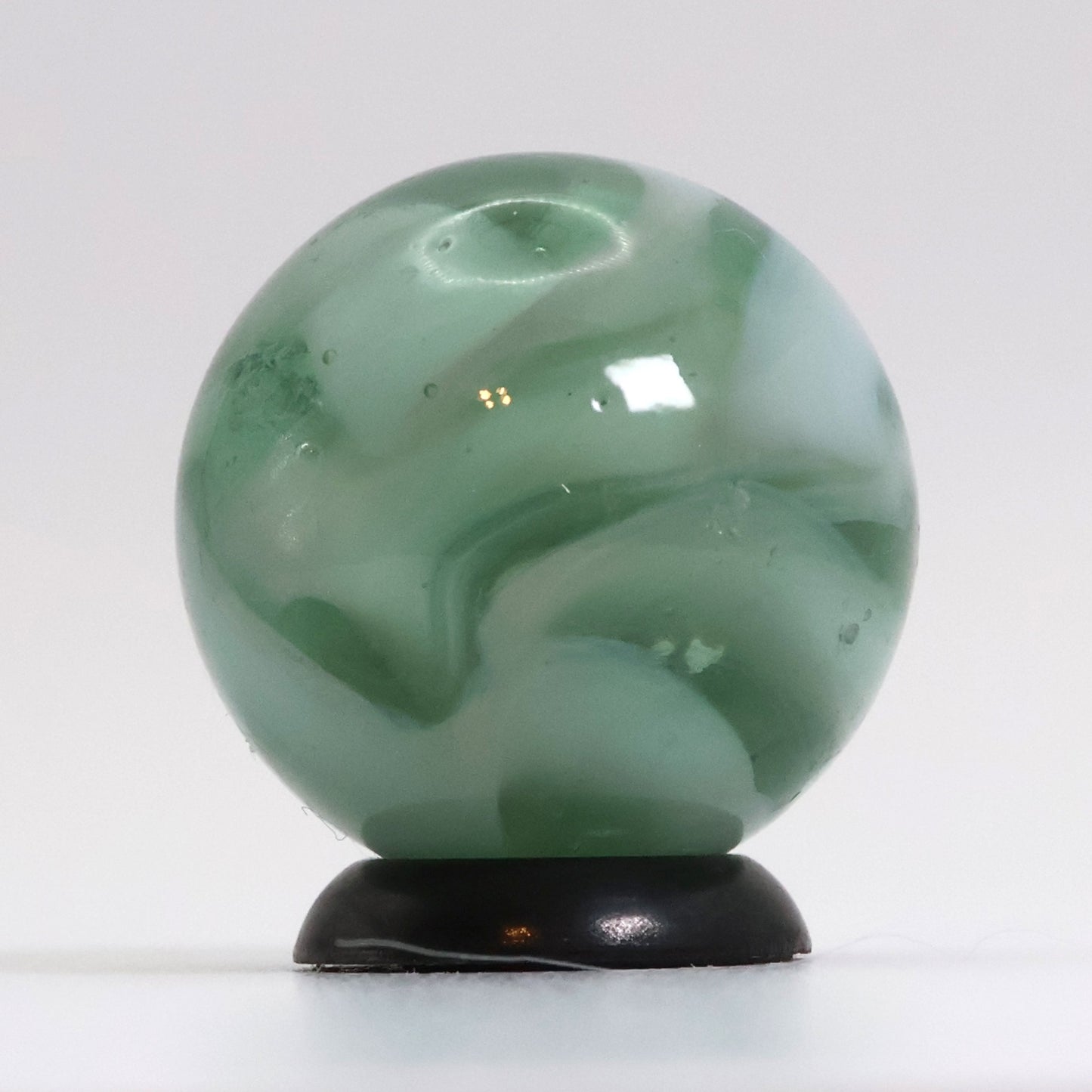 3/4" Translucent Blue Base with White Ribbons Marble NM+