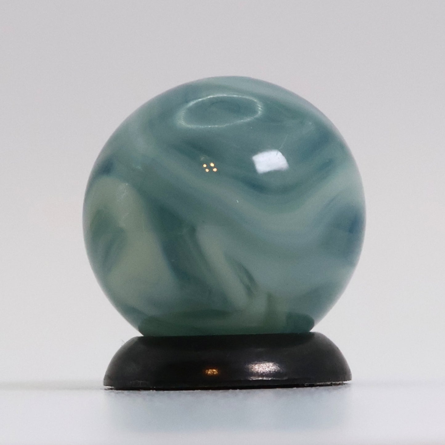 5/8" Transparent Swirl Marble Clear Base with Blue & White Ribbons M-
