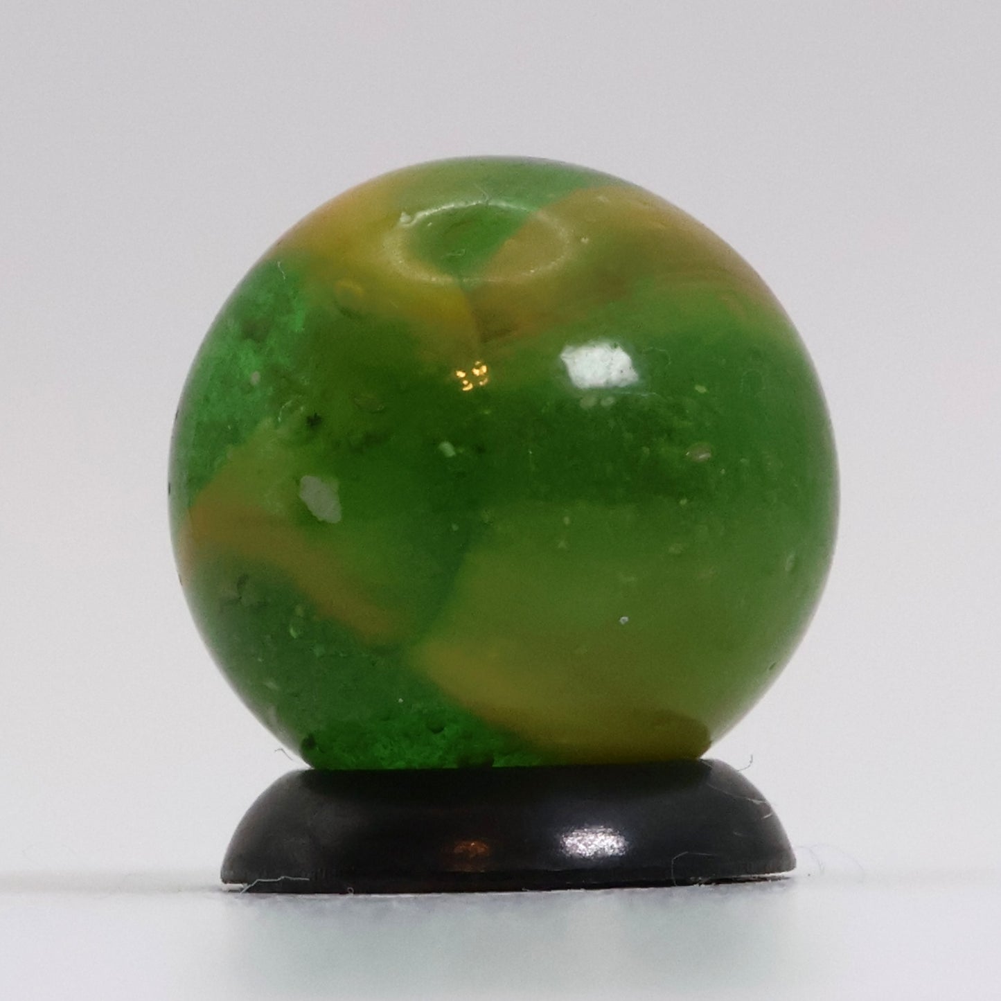 5/8" Peltier SPRITE Rainbo Marble NM+
