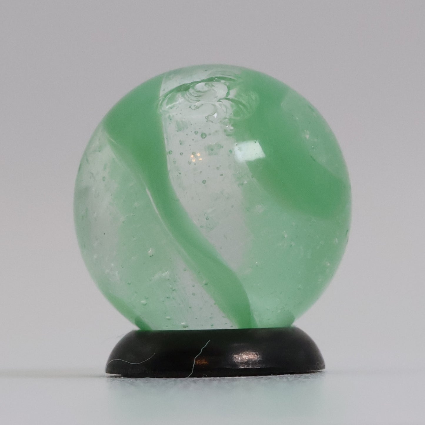 5/8" Akro Agate Snake Marble Light Green NM-