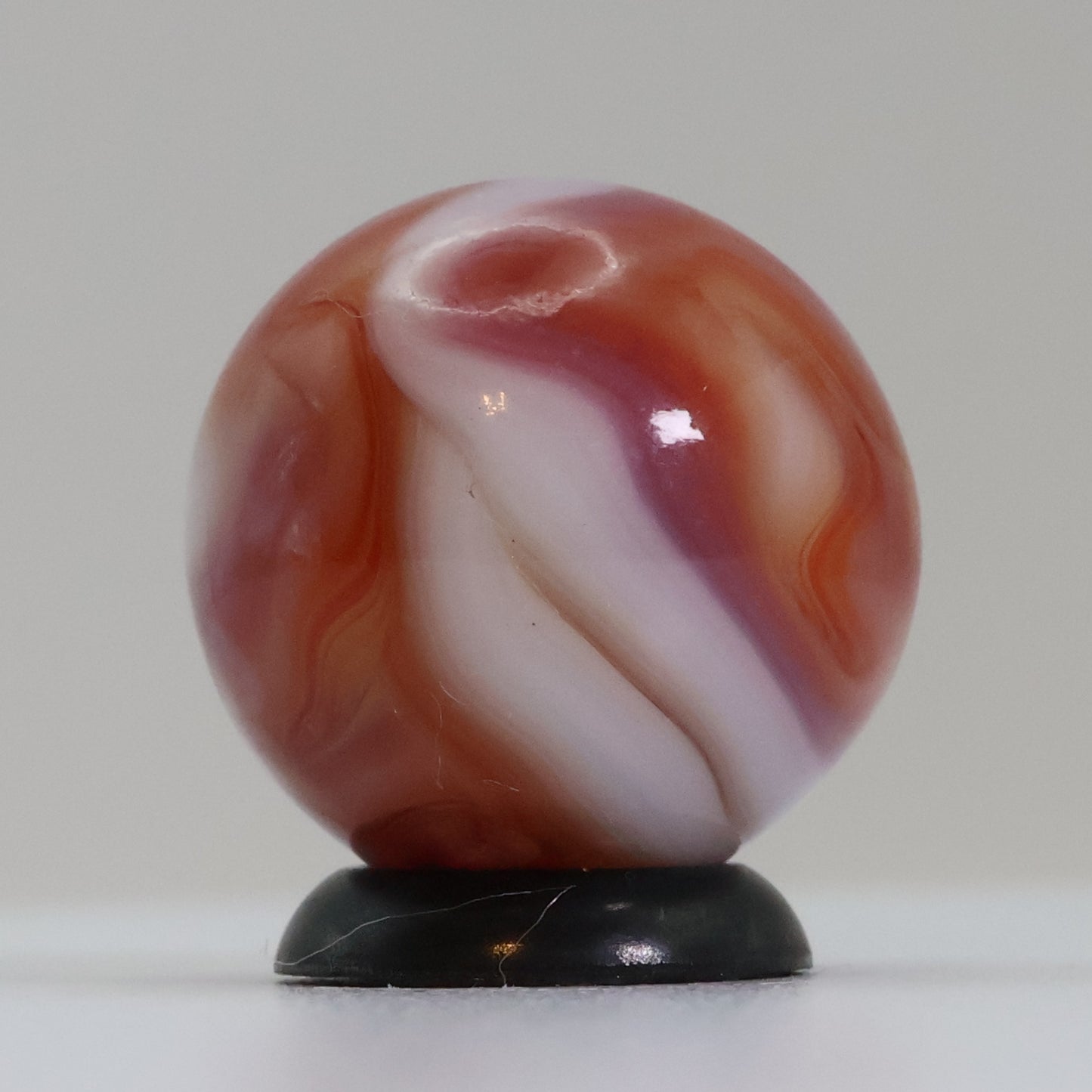 11/16" Off Round Gorgeous Swirl Marble M-