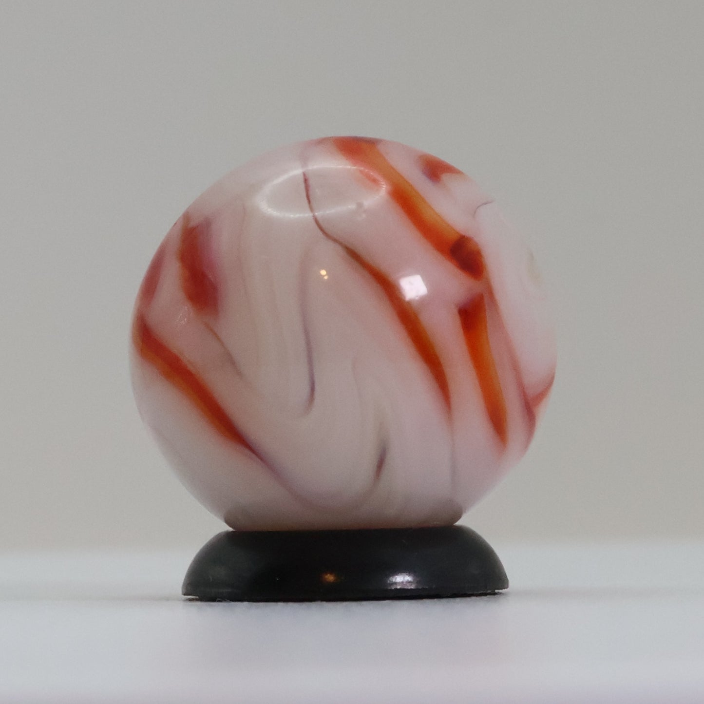5/8" Swirl Marble White & Pink NM-