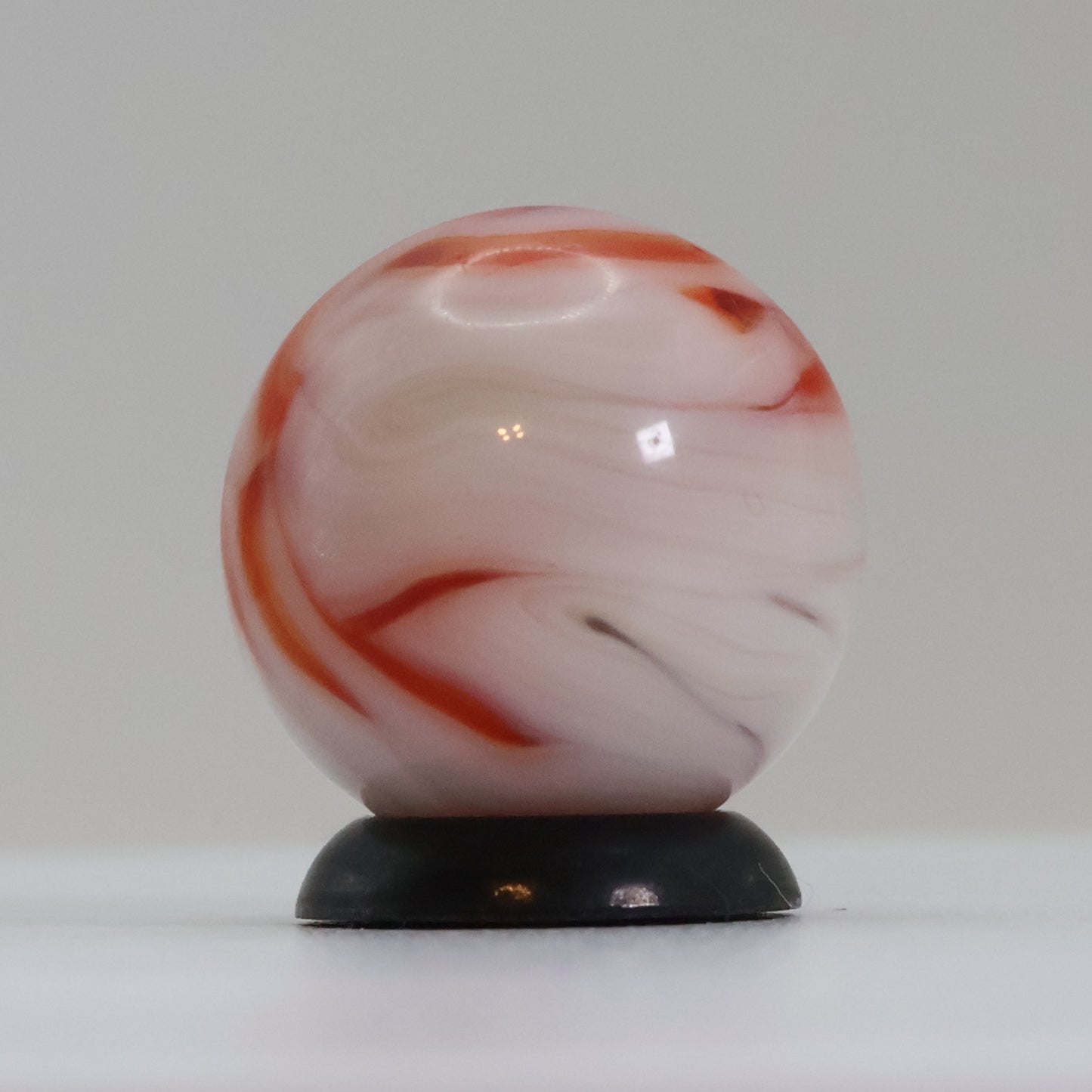 5/8" Swirl Marble White & Pink NM-