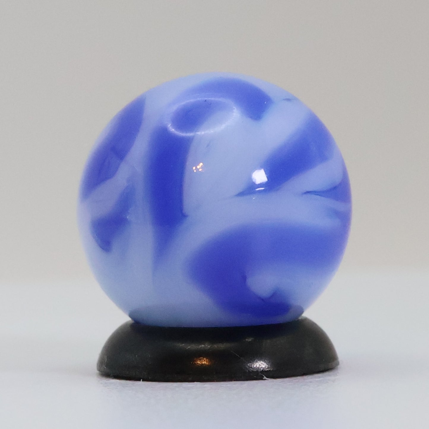 9/16" Alley Agate Swirl Marble Blue NM+