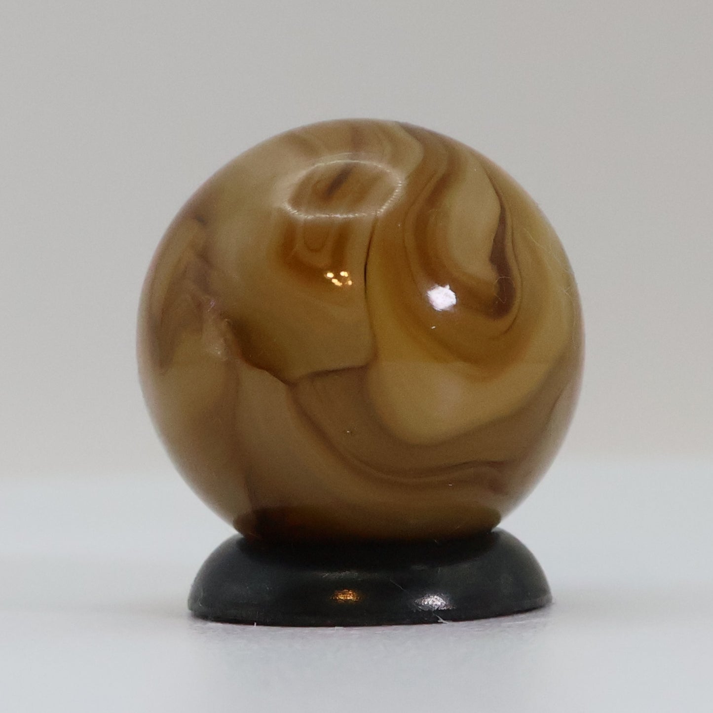 5/8" Swirl Marble Butterscotch MINT