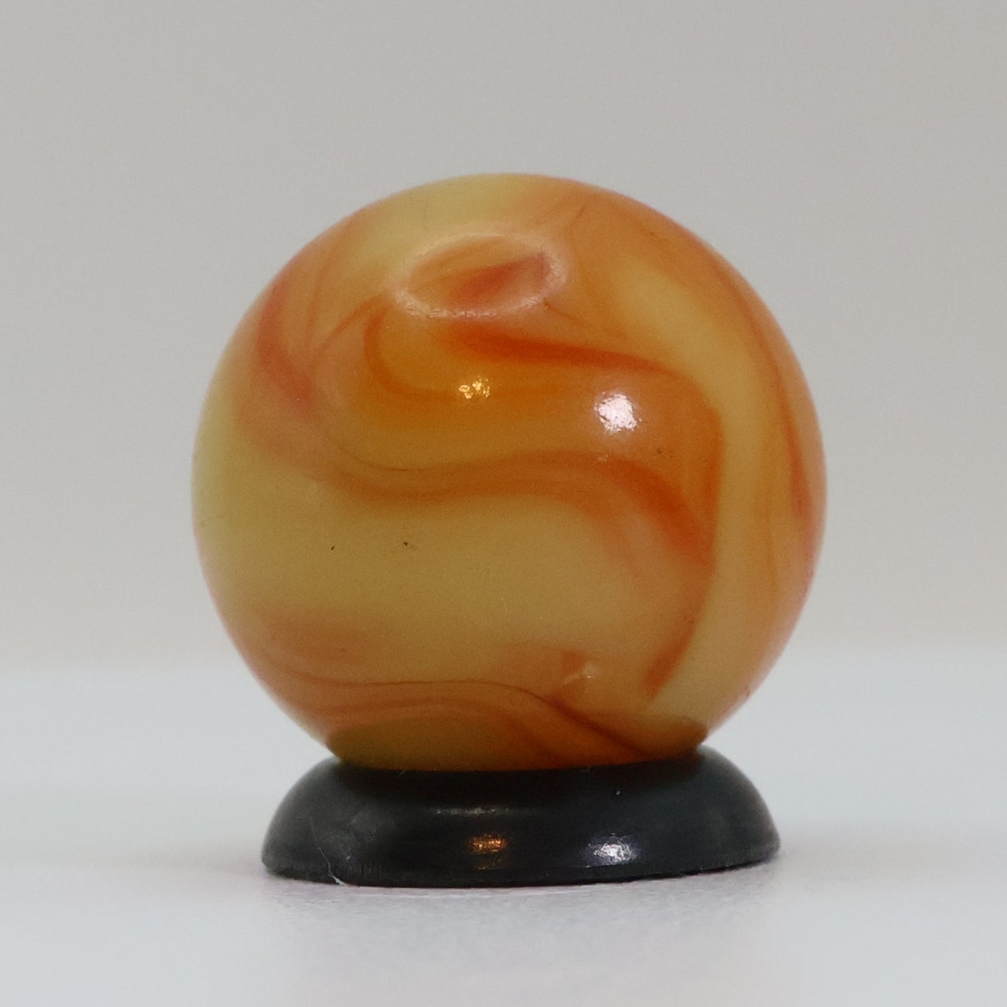 5/8" Swirl Marble Orange & Yellow NM