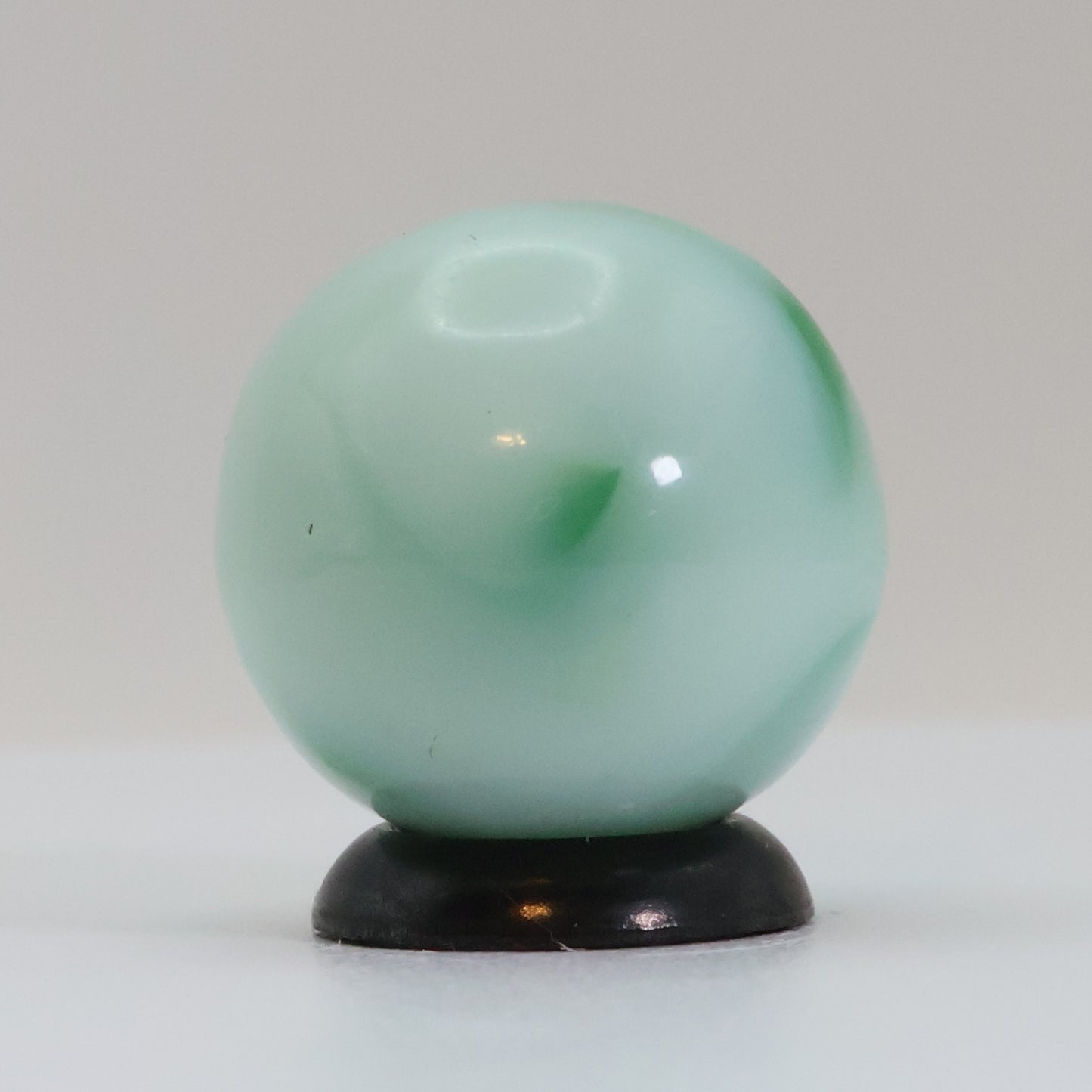 11/16" Swirl Marble Green & White Alley? NM