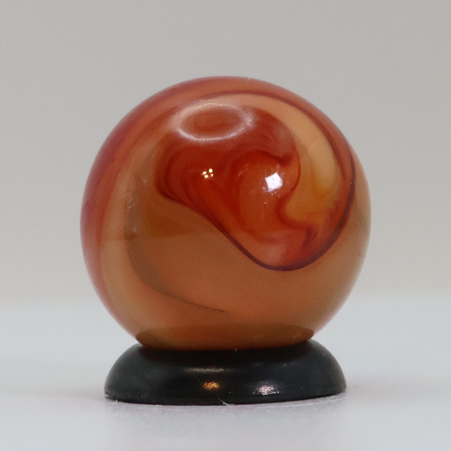 5/8" Swirl marble peach & Red MINT