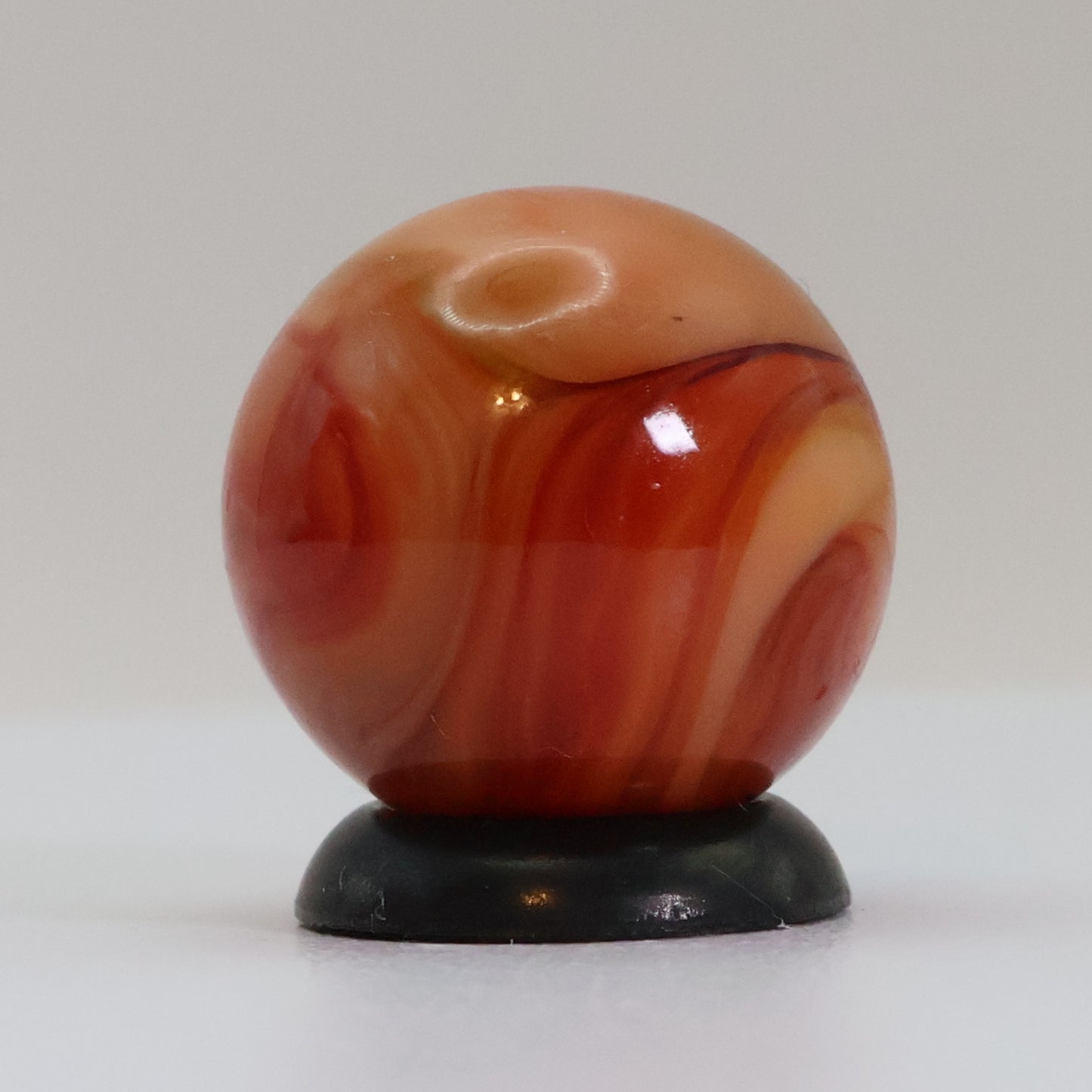 5/8" Swirl marble peach & Red MINT