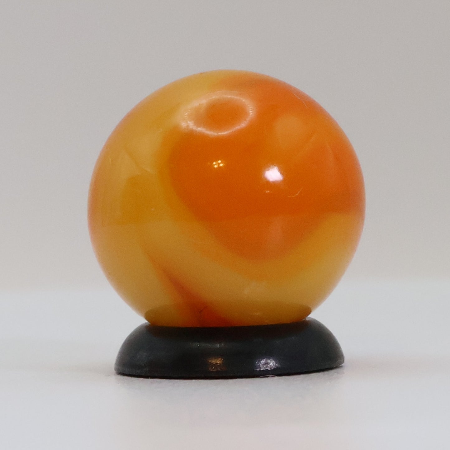 5/8" Swirl Marble Yellow & Orange NM+
