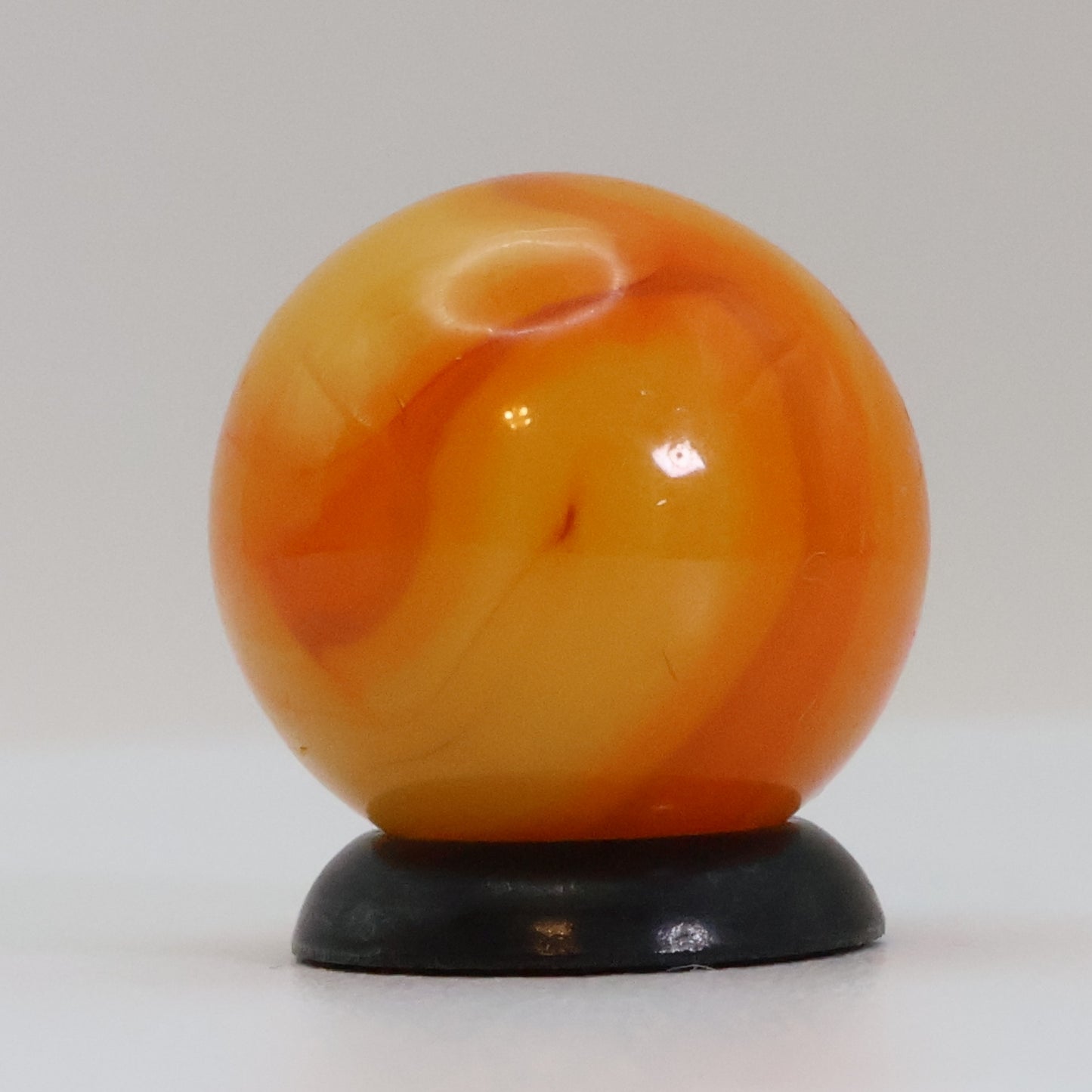 5/8" Swirl Marble Yellow & Orange NM+