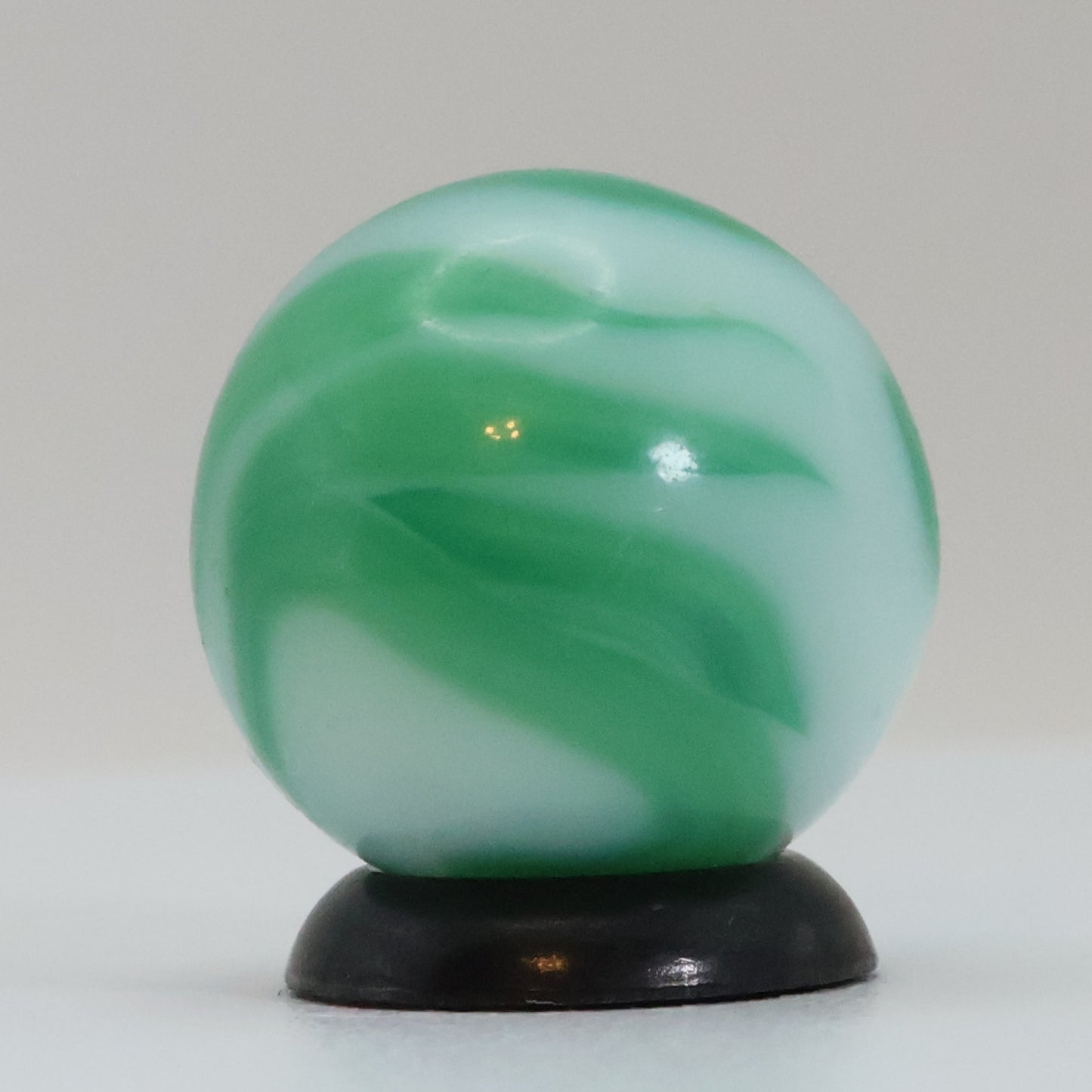 5/8" Alley Agate Swirl Marble Green M-