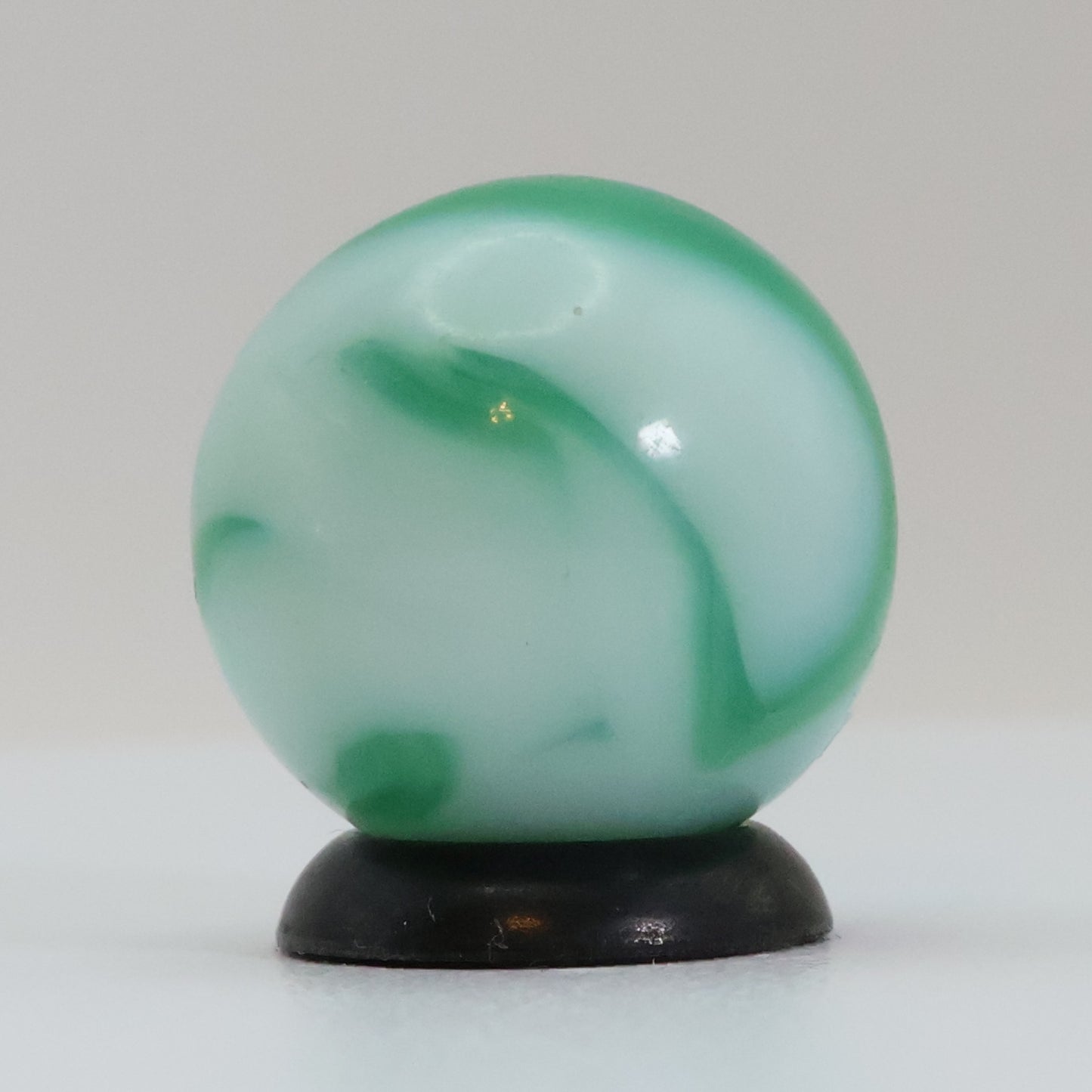 5/8" Alley Agate Swirl Marble Green M-