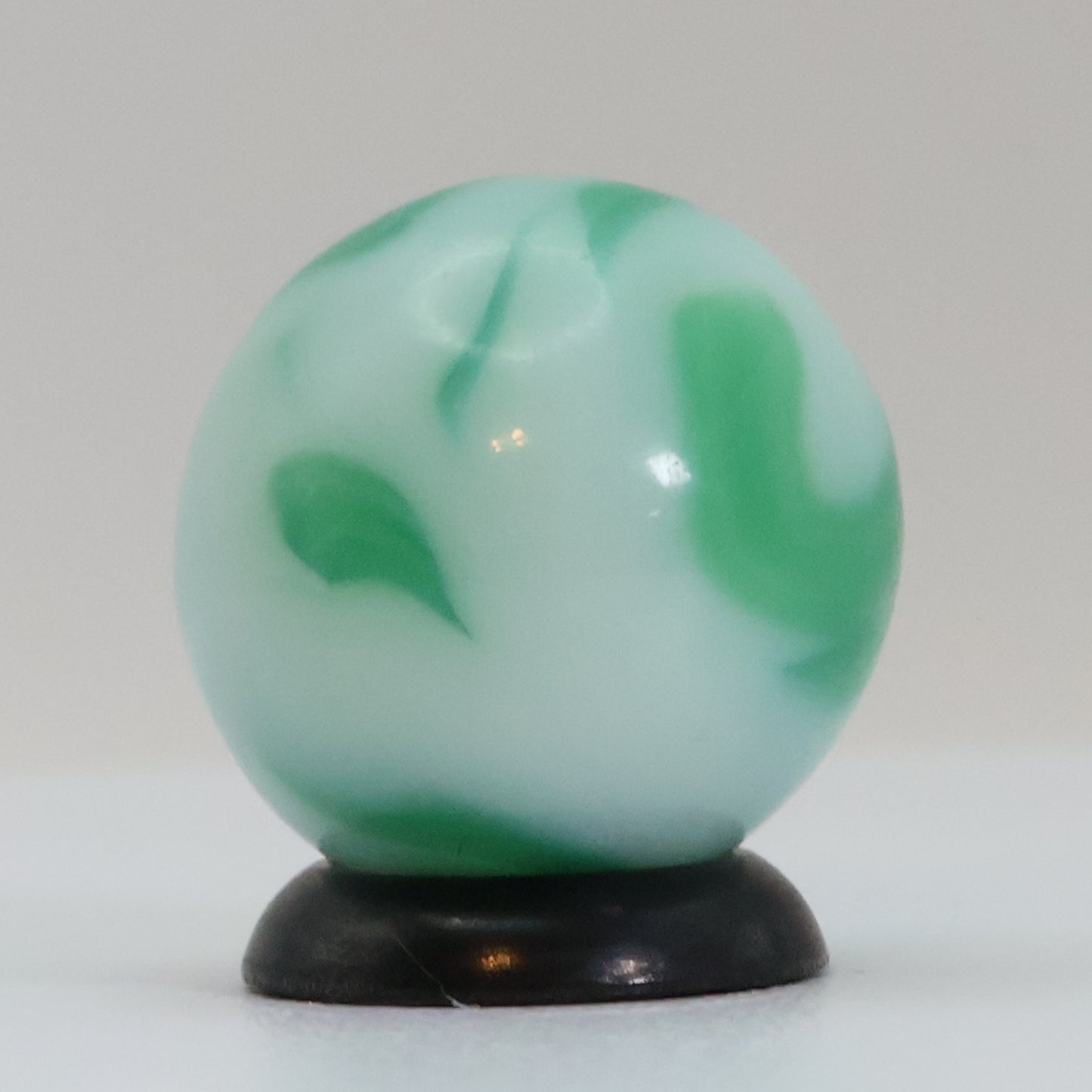 5/8" Alley Agate Swirl Marble Green M-
