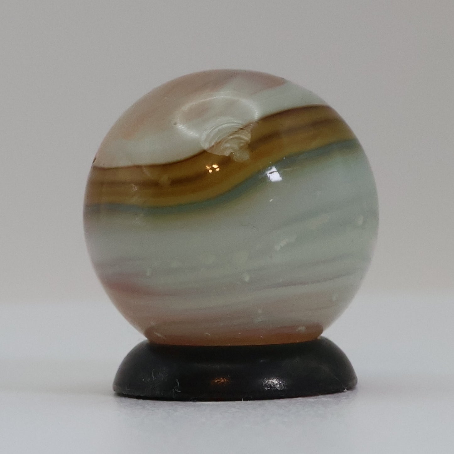 5/8" Vitro Agate 5 color marble Interesting! NM+