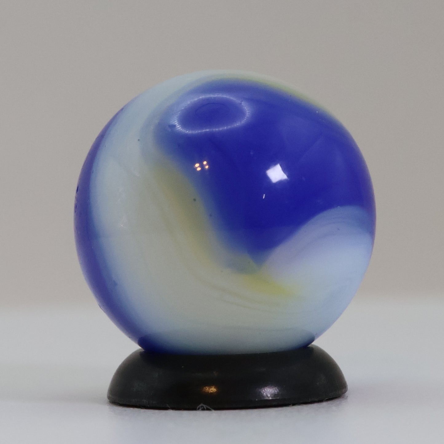 5/8" Akro Agate Special Corkscrew marble Blue Yellow White NM++