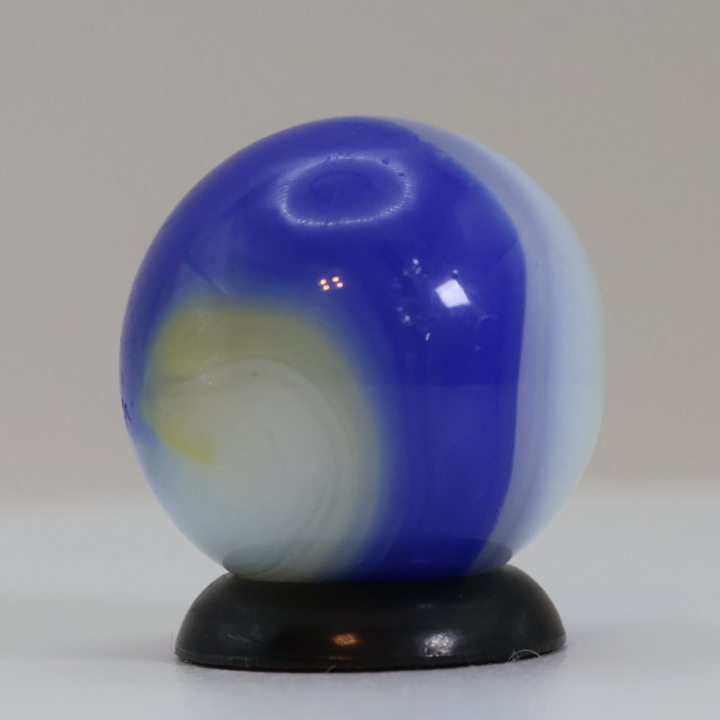 5/8" Akro Agate Special Corkscrew marble Blue Yellow White NM++