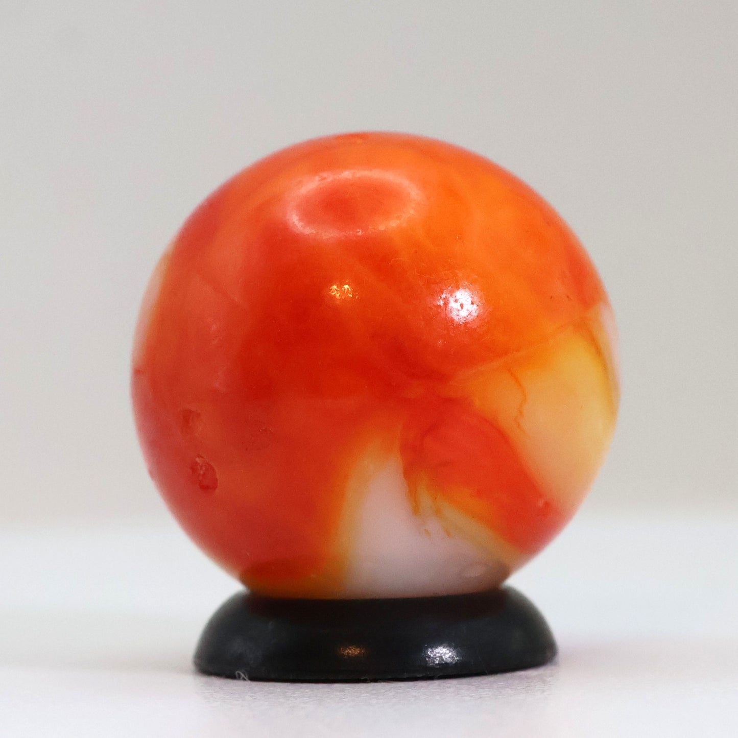 11/16" Peltier Rainbo Marble Orange & White NM