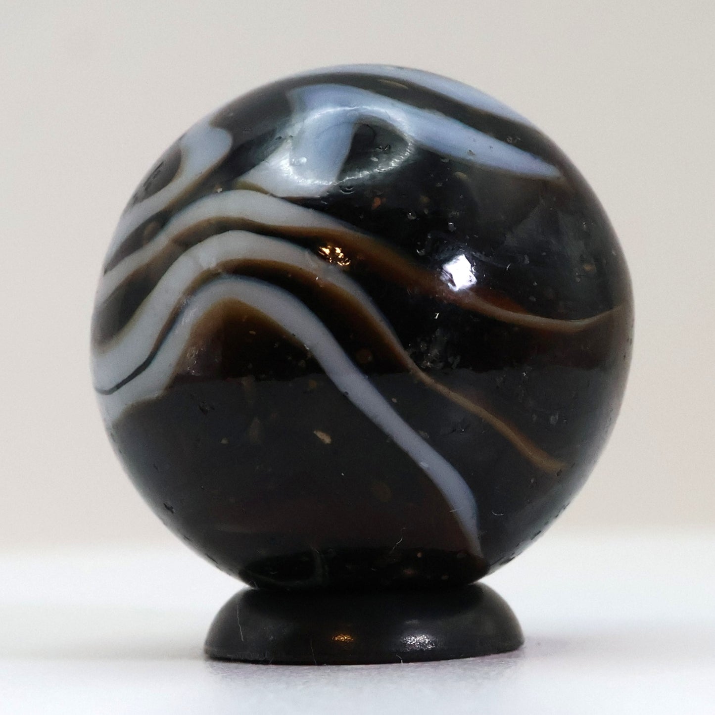 7/8" Swirl Marble Alley? Translucent Brown Base w/white ribbons NM-