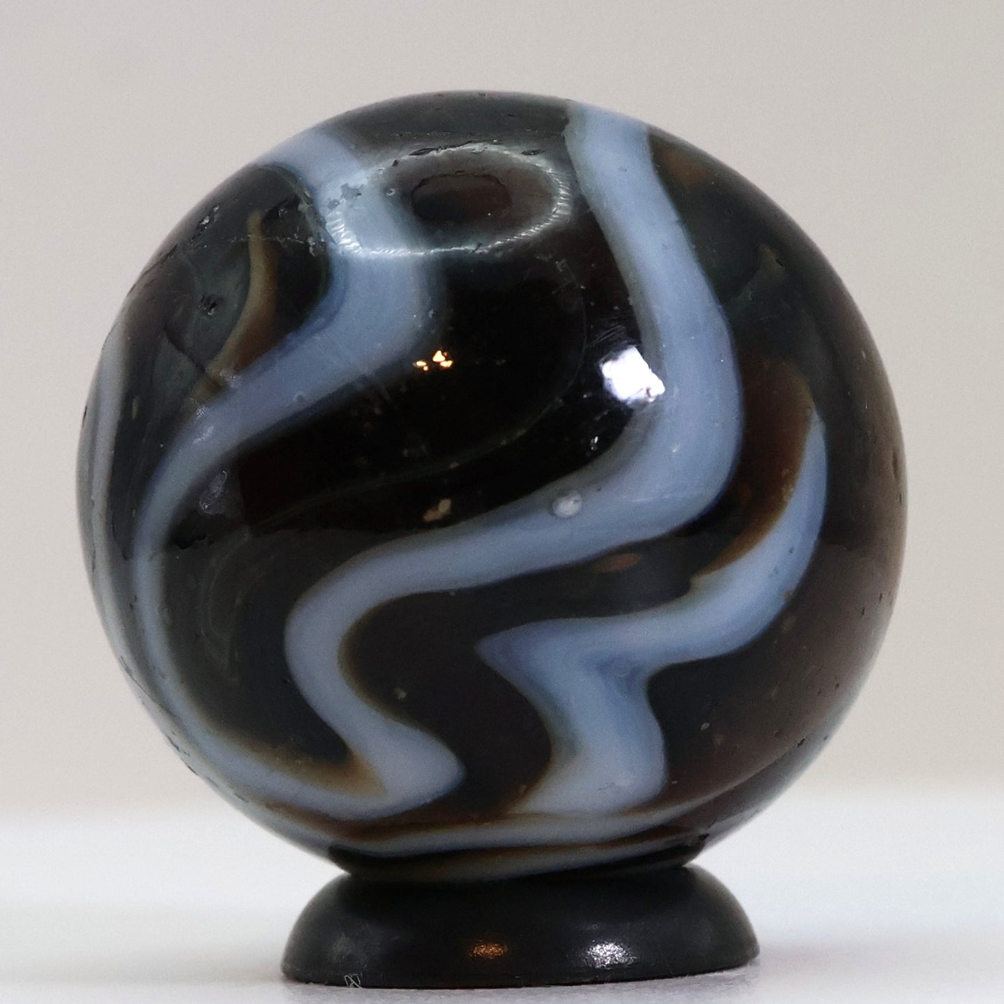 7/8" Swirl Marble Alley? Translucent Brown Base w/white ribbons NM-