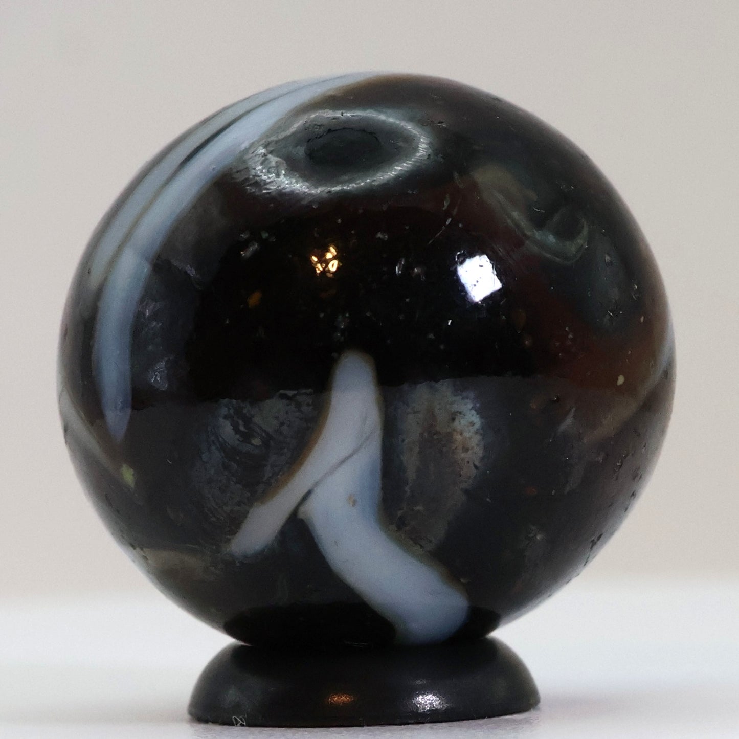 7/8" Swirl Marble Alley? Translucent Brown Base w/white ribbons NM-