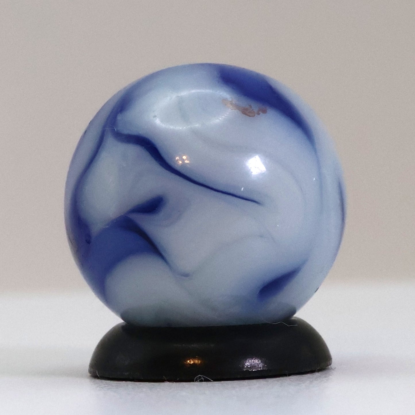 5/8" Swirl Marble Alley? Blue & White NM