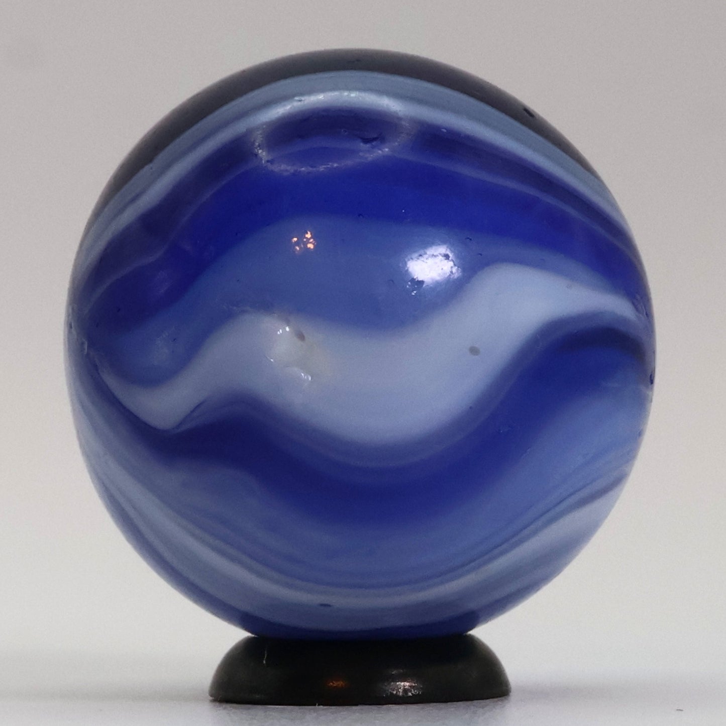 1" Master Marble Shooter Blue Translucent Base with white brushed patch NM-