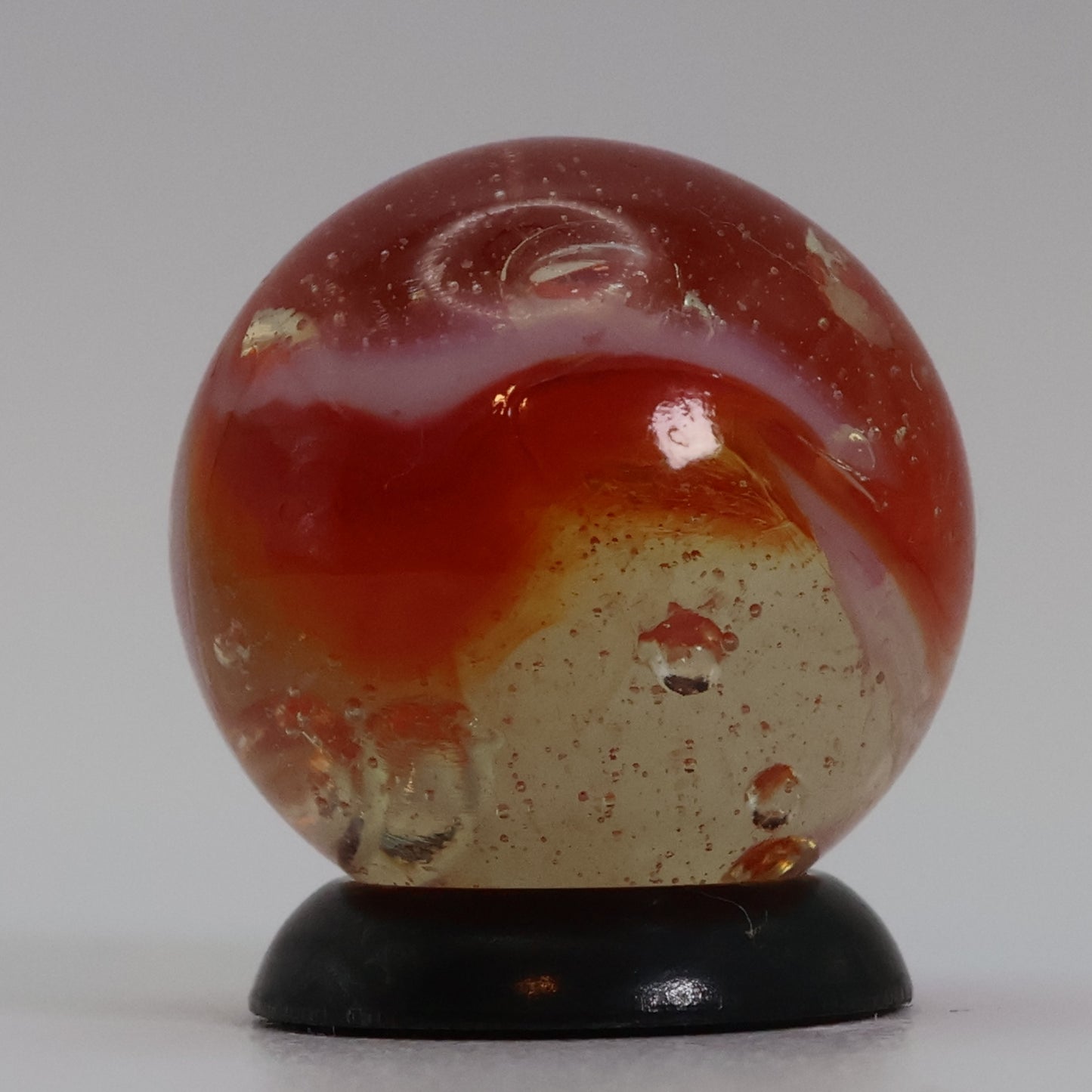 5/8" Peltier Rainbo Sunset & different size bubbles MINT