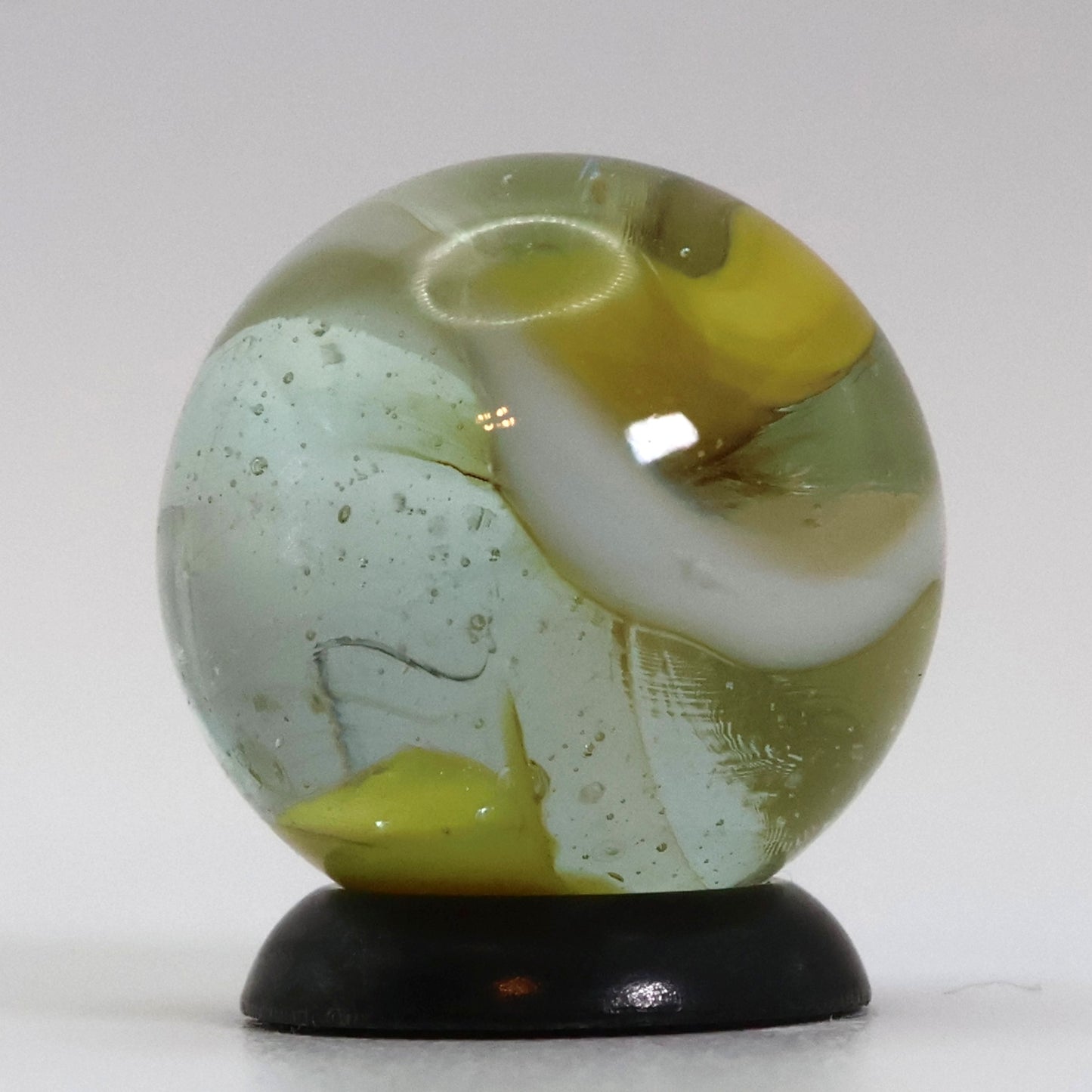 5/8" Clear Based Peltier Rainbo Yellow & White NM