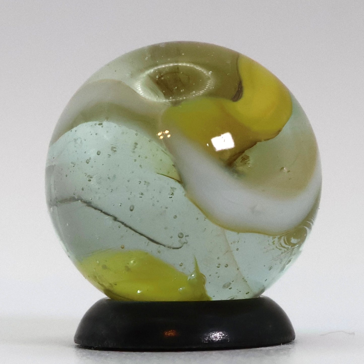 5/8" Clear Based Peltier Rainbo Yellow & White NM