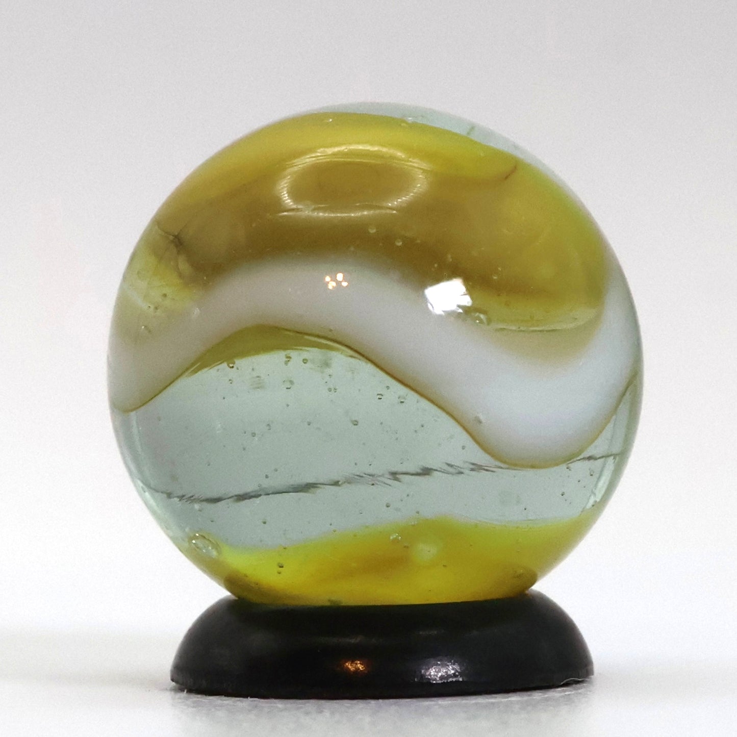 5/8" Clear Based Peltier Rainbo Yellow & White NM