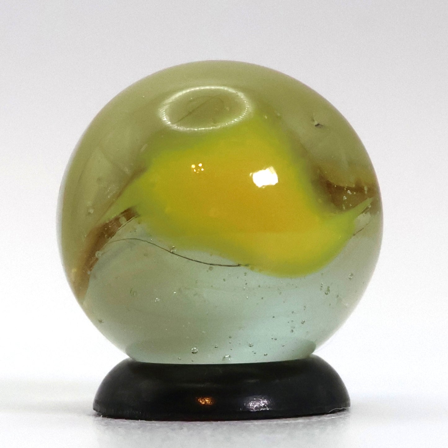 5/8" Clear Based Peltier Rainbo Yellow & White NM